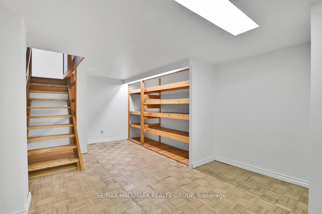 Photo 34 of 33 Rockcliffe Way, Ottawa, Lindenlea — HOMEH