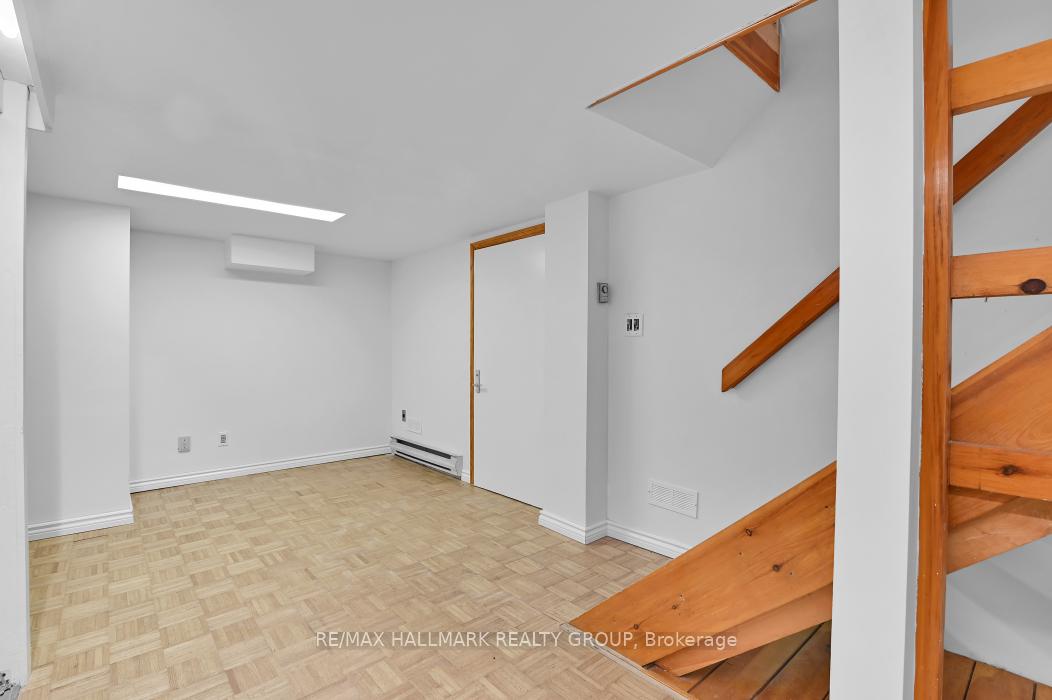 Photo 35 of 33 Rockcliffe Way, Ottawa, Lindenlea — HOMEH