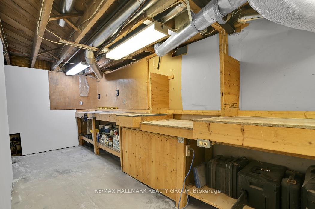 Photo 37 of 33 Rockcliffe Way, Ottawa, Lindenlea — HOMEH