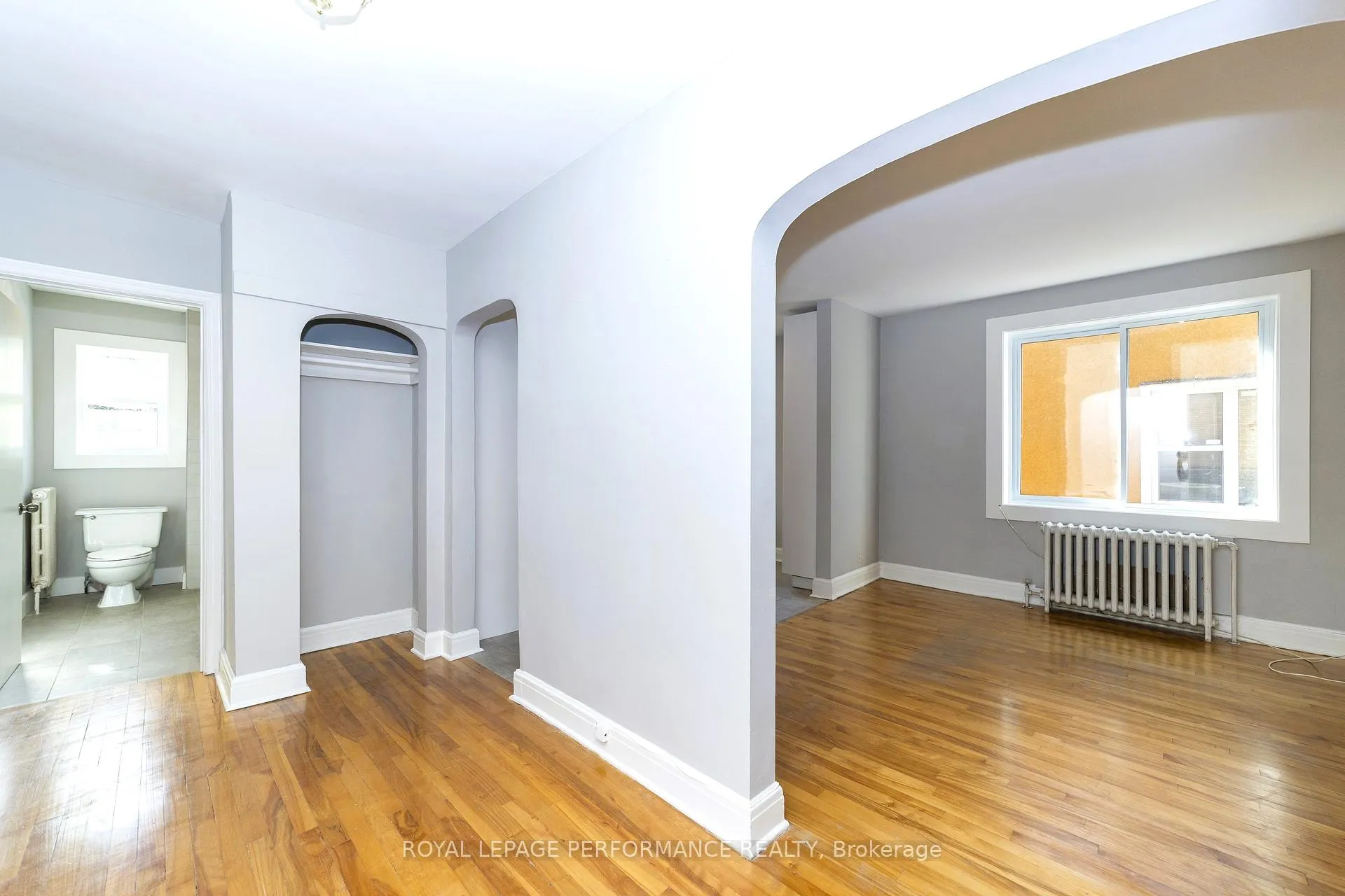 Photo 2 of Unit A, 17 Springfield Road, Ottawa, Lindenlea — HOMEH