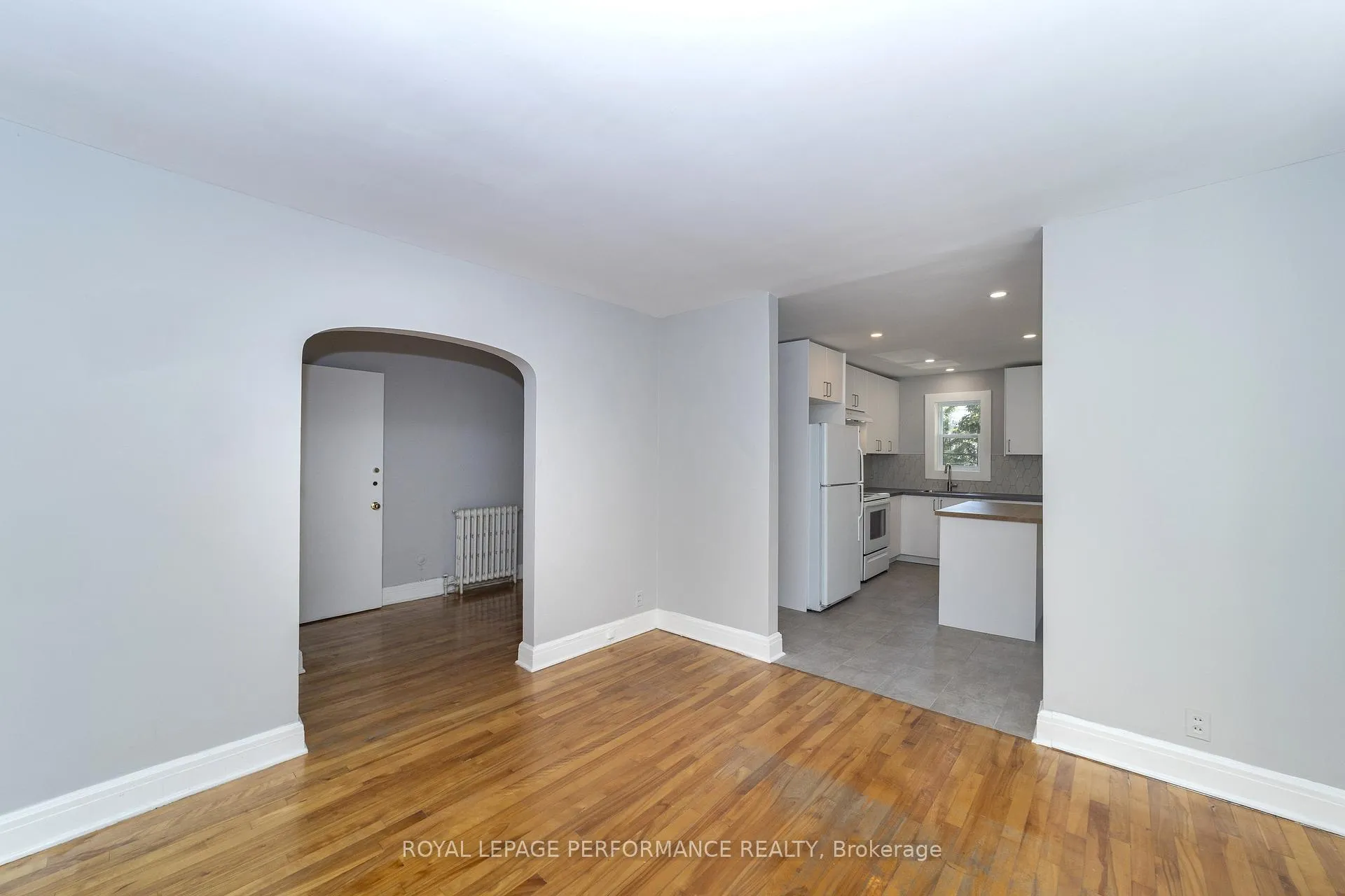 Photo 3 of Unit A, 17 Springfield Road, Ottawa, Lindenlea — HOMEH