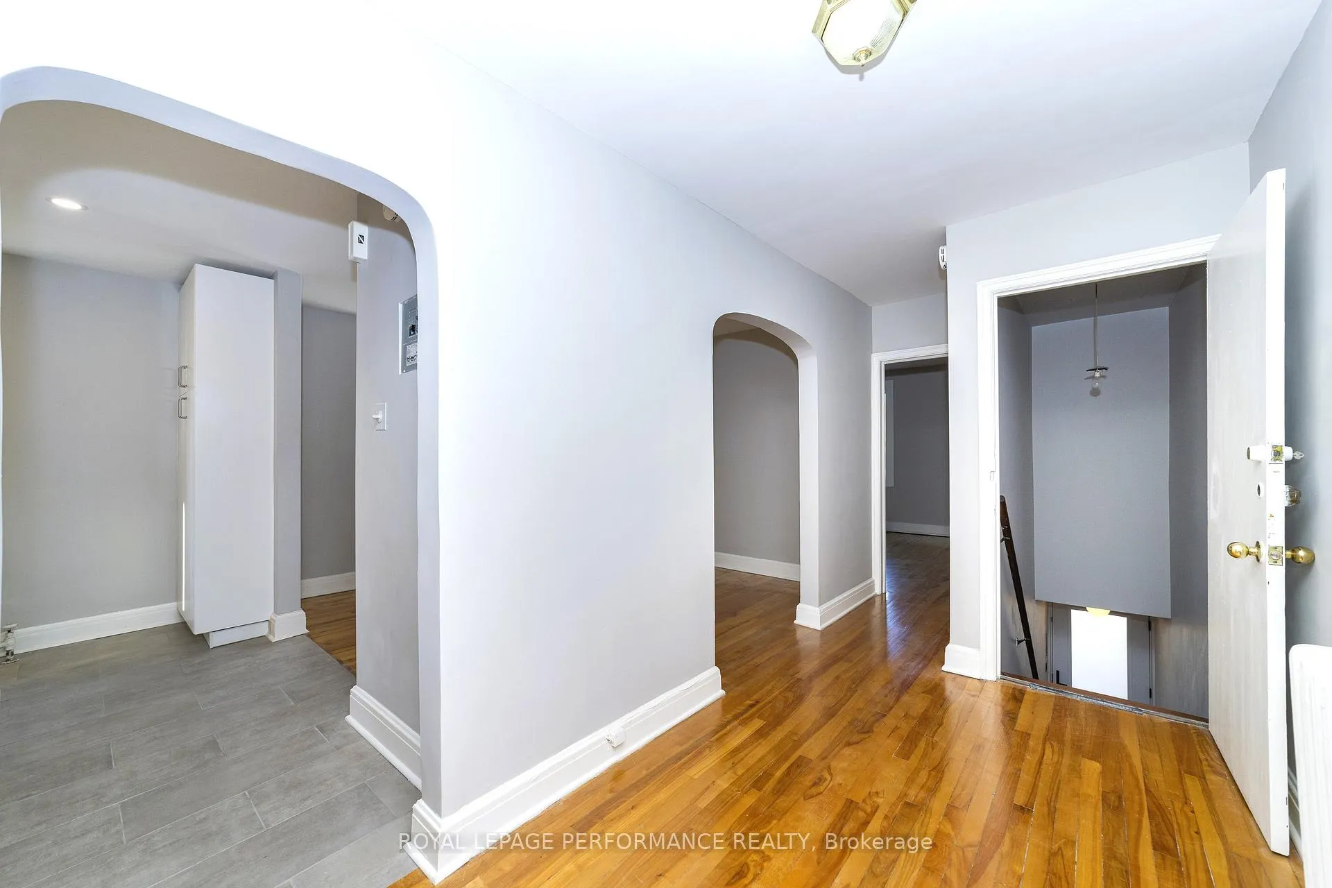 Photo 12 of Unit A, 17 Springfield Road, Ottawa, Lindenlea — HOMEH