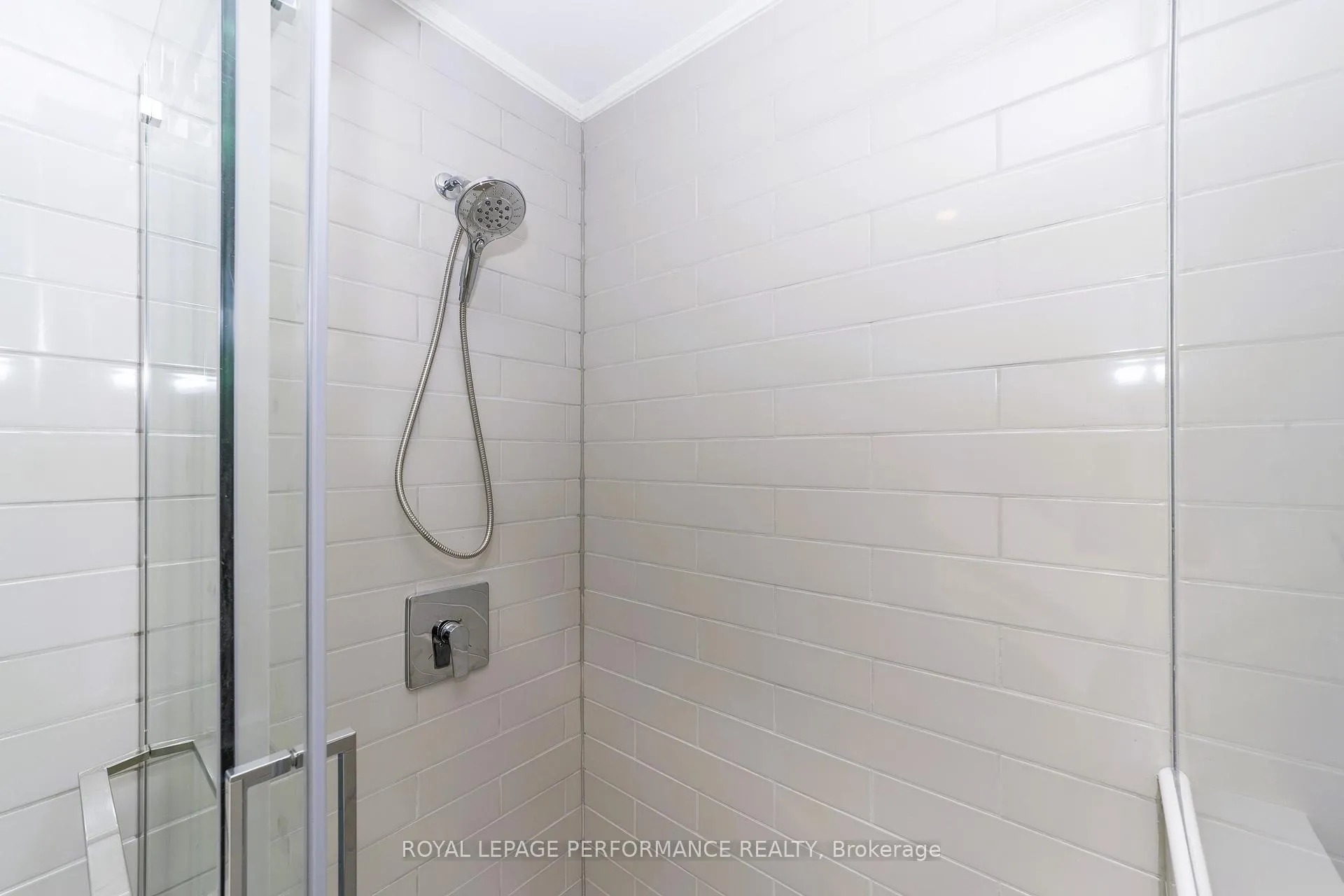 Photo 18 of Unit A, 17 Springfield Road, Ottawa, Lindenlea — HOMEH