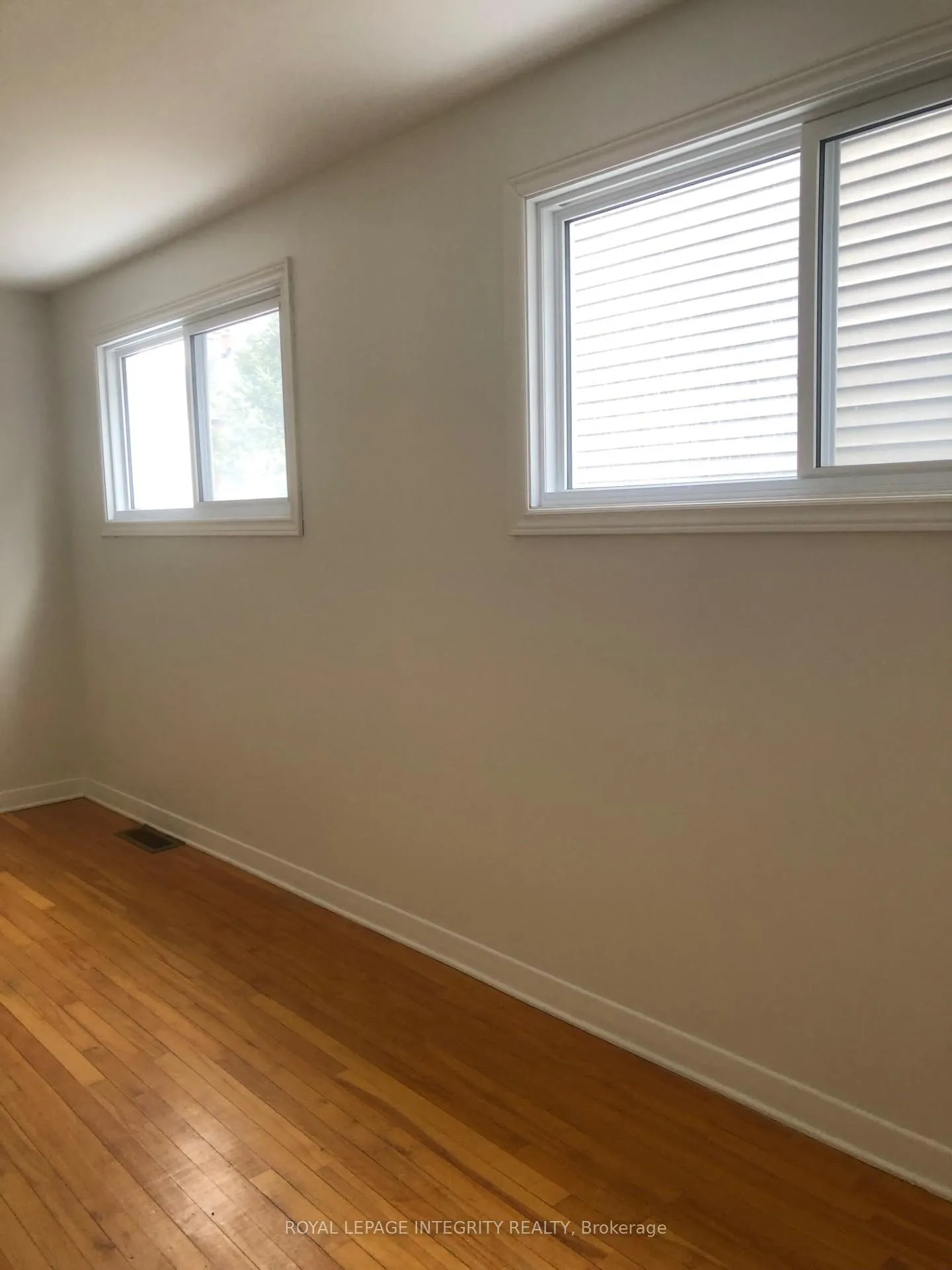 Photo 11 of 129 Pamilla Street, Ottawa, West Centre Town — HOMEH