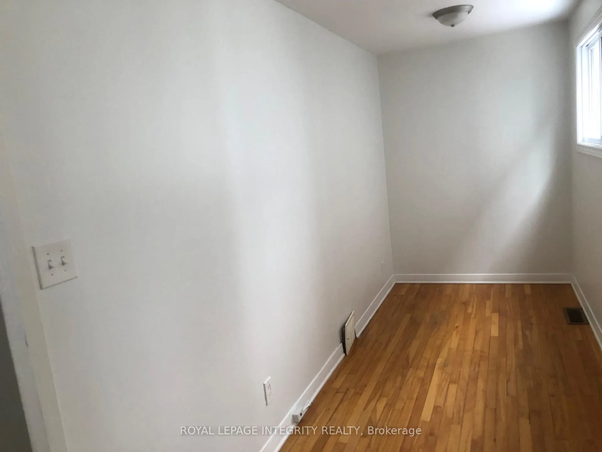 Photo 12 of 129 Pamilla Street, Ottawa, West Centre Town — HOMEH