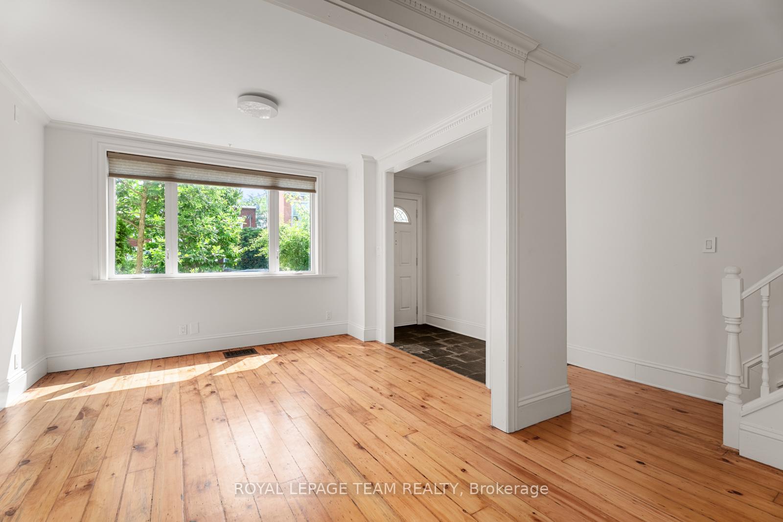 Photo 4 of 298 Mackay Street, Ottawa, Lindenlea — HOMEH