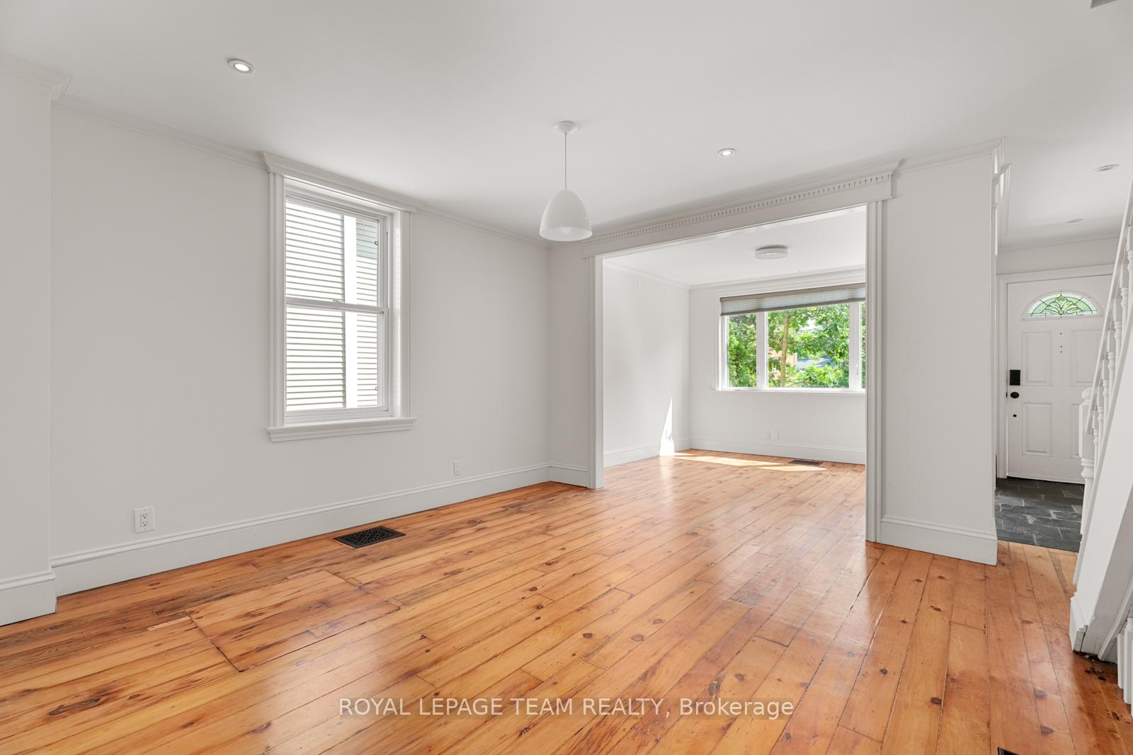 Photo 6 of 298 Mackay Street, Ottawa, Lindenlea — HOMEH