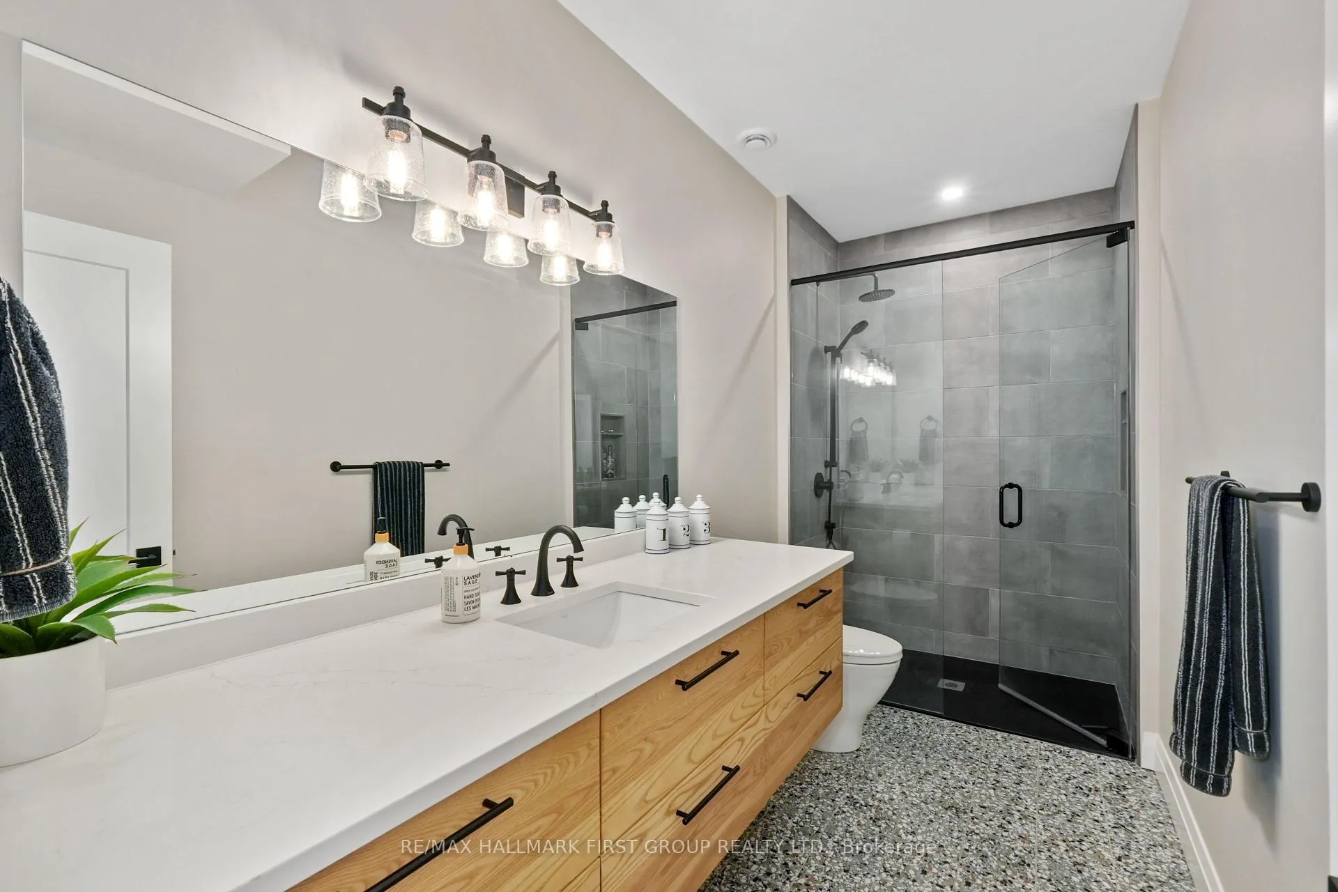 Photo 41 of 3914 Kennedy Road, Hamilton Township, Rural Hamilton — HOMEH