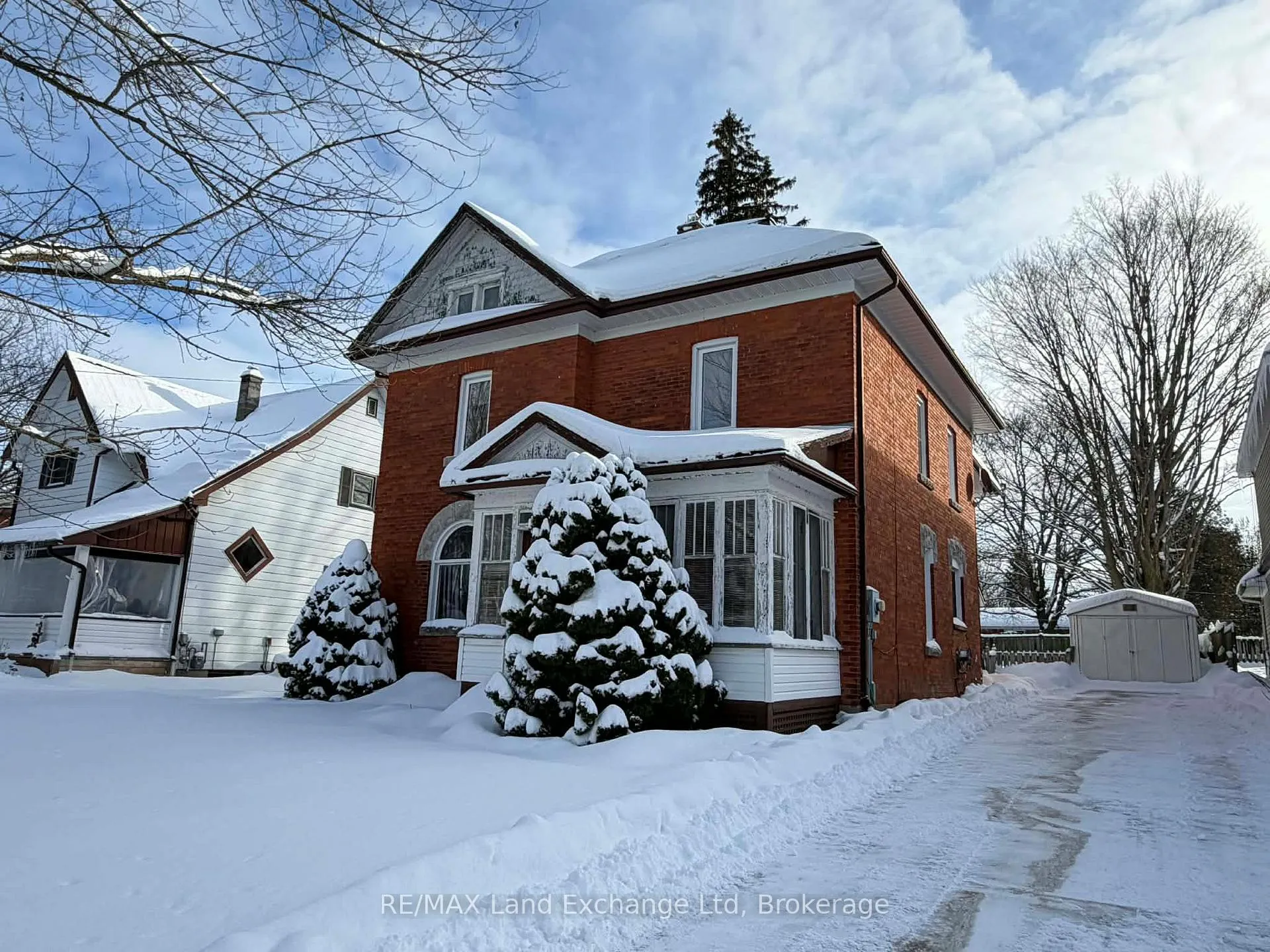 Photo 1 of 327 Frances Street, North Huron, Wingham — HOMEH