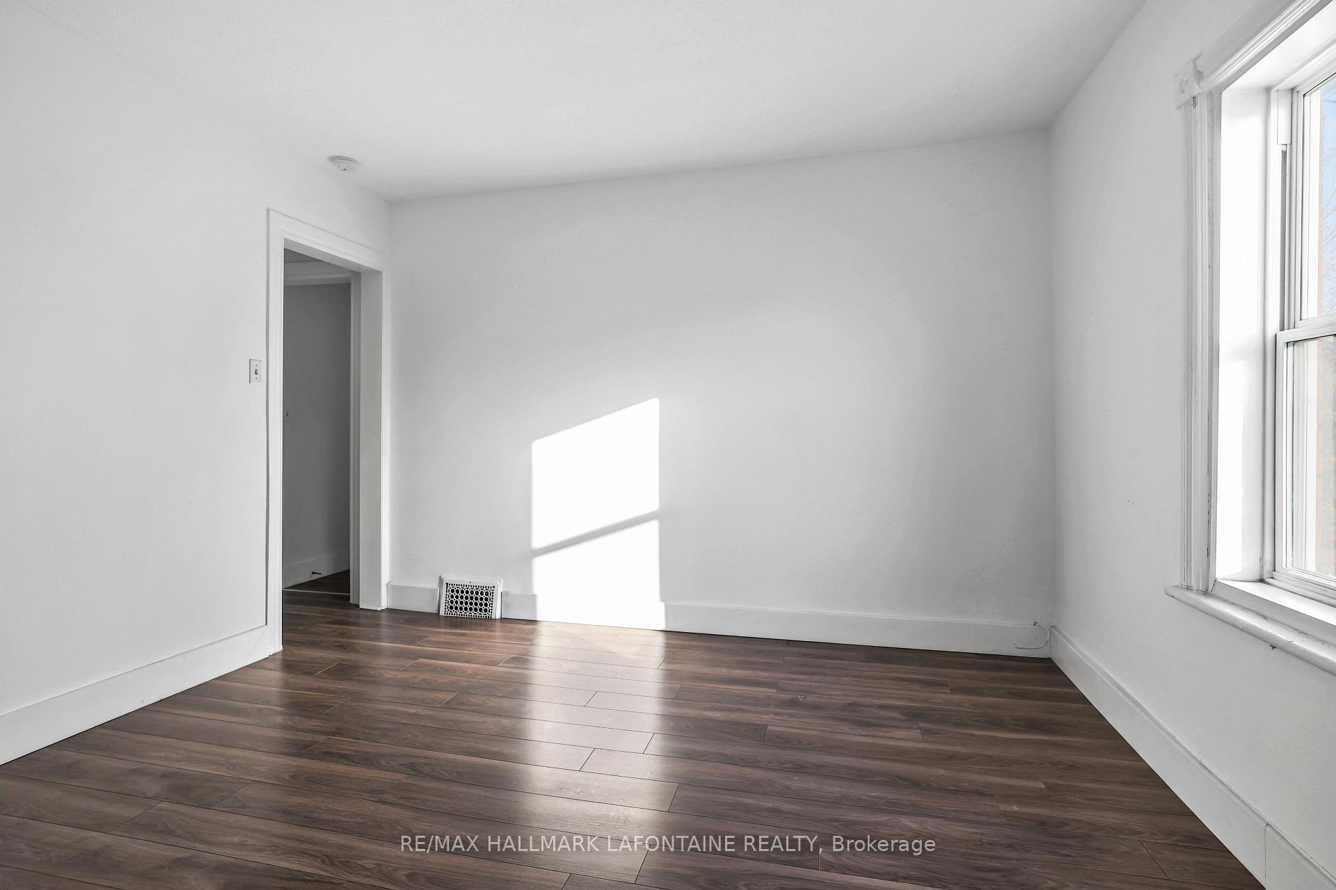 Photo 13 of Unit 2, 340 Mackay Street, Ottawa, Lindenlea — HOMEH