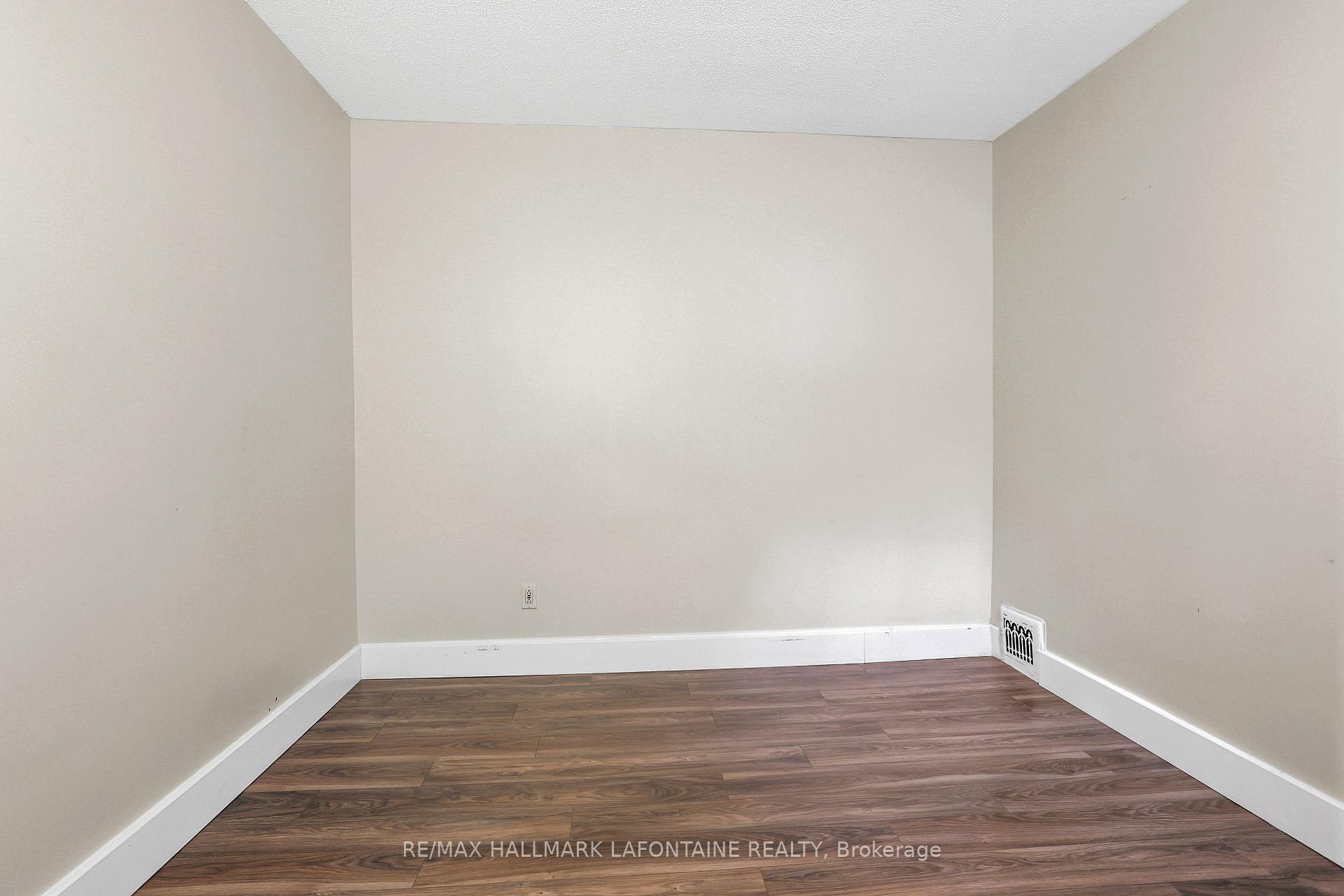 Photo 15 of Unit 2, 340 Mackay Street, Ottawa, Lindenlea — HOMEH