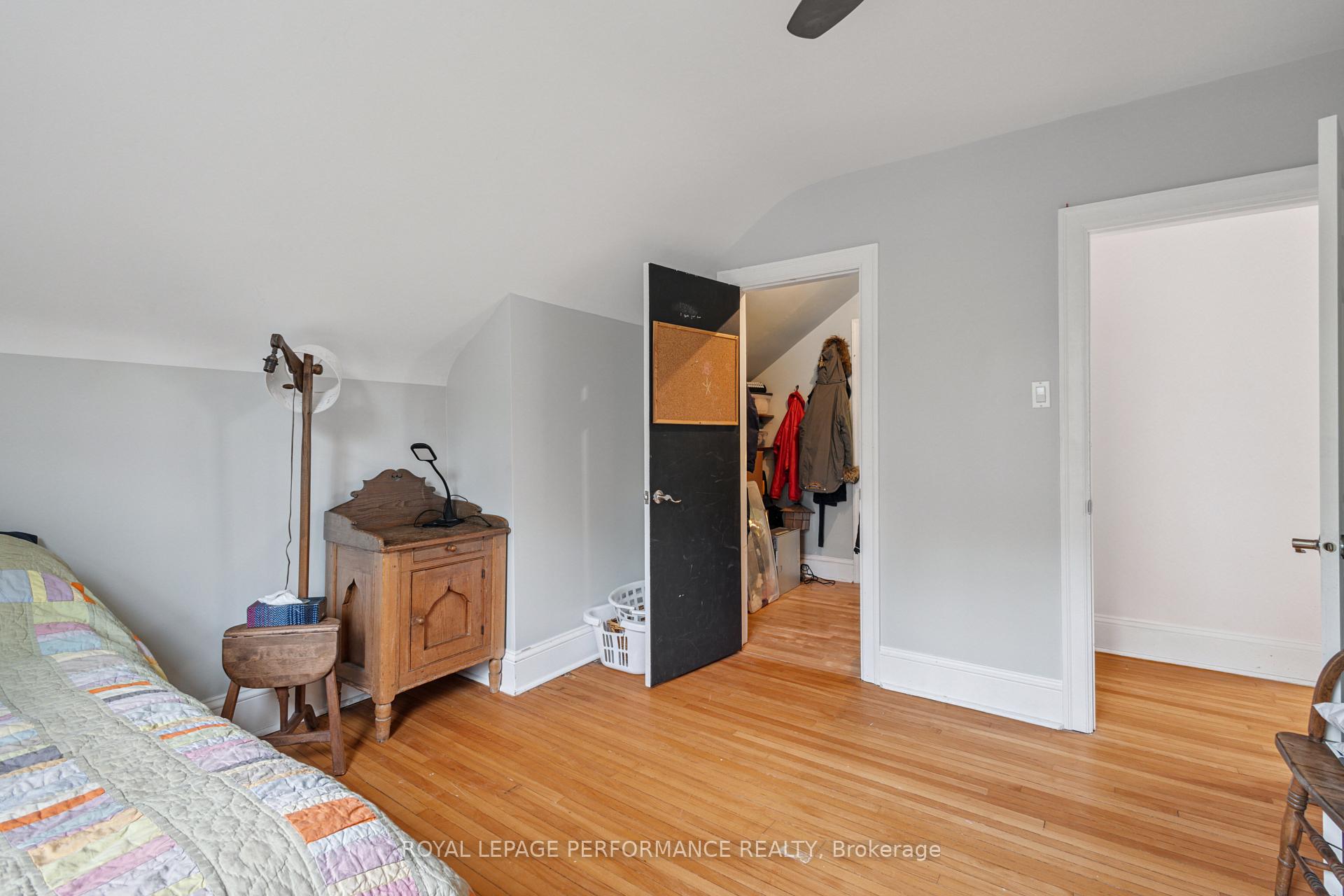 Photo 23 of 81 MacKay Street, Ottawa, New Edinburgh — HOMEH