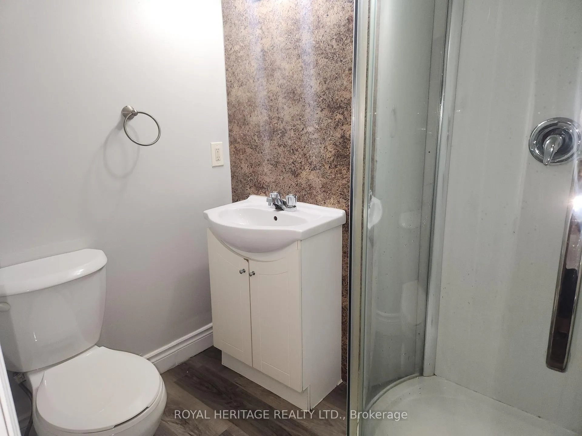 Photo 3 of Unit 112, 8800 Willoughby Drive, Niagara Falls, Chippawa — HOMEH