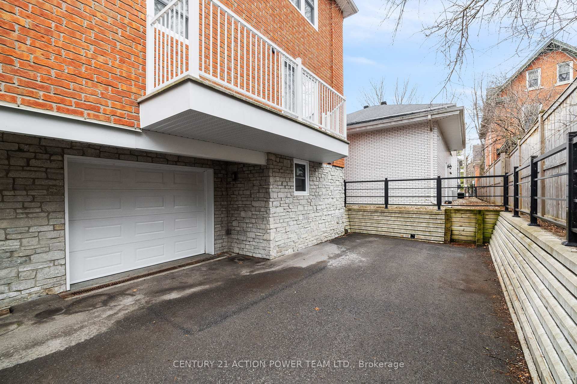 Photo 2 of 48 Queen-Victoria Street, Ottawa, New Edinburgh — HOMEH