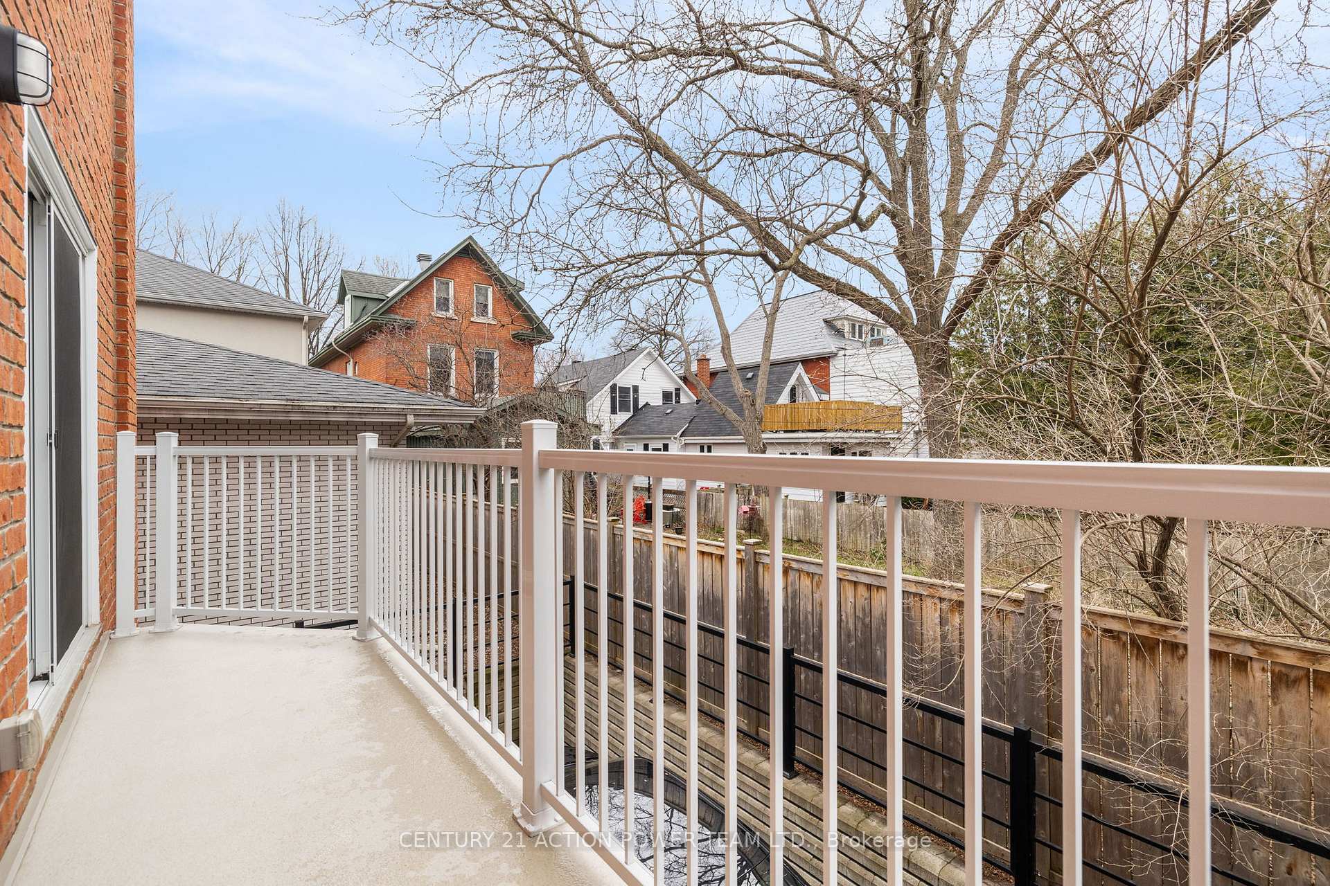 Photo 3 of 48 Queen-Victoria Street, Ottawa, New Edinburgh — HOMEH