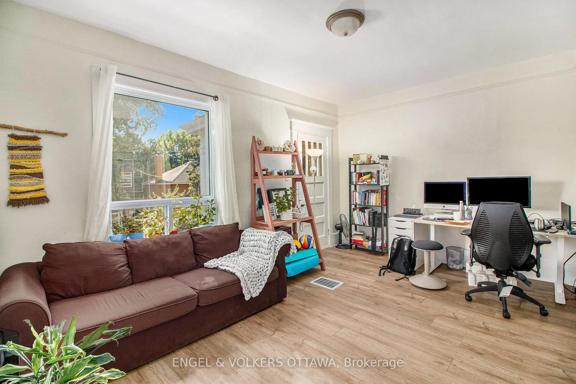 Photo 4 of Unit 1, 170 Ivy Crescent, Ottawa, Lindenlea — HOMEH