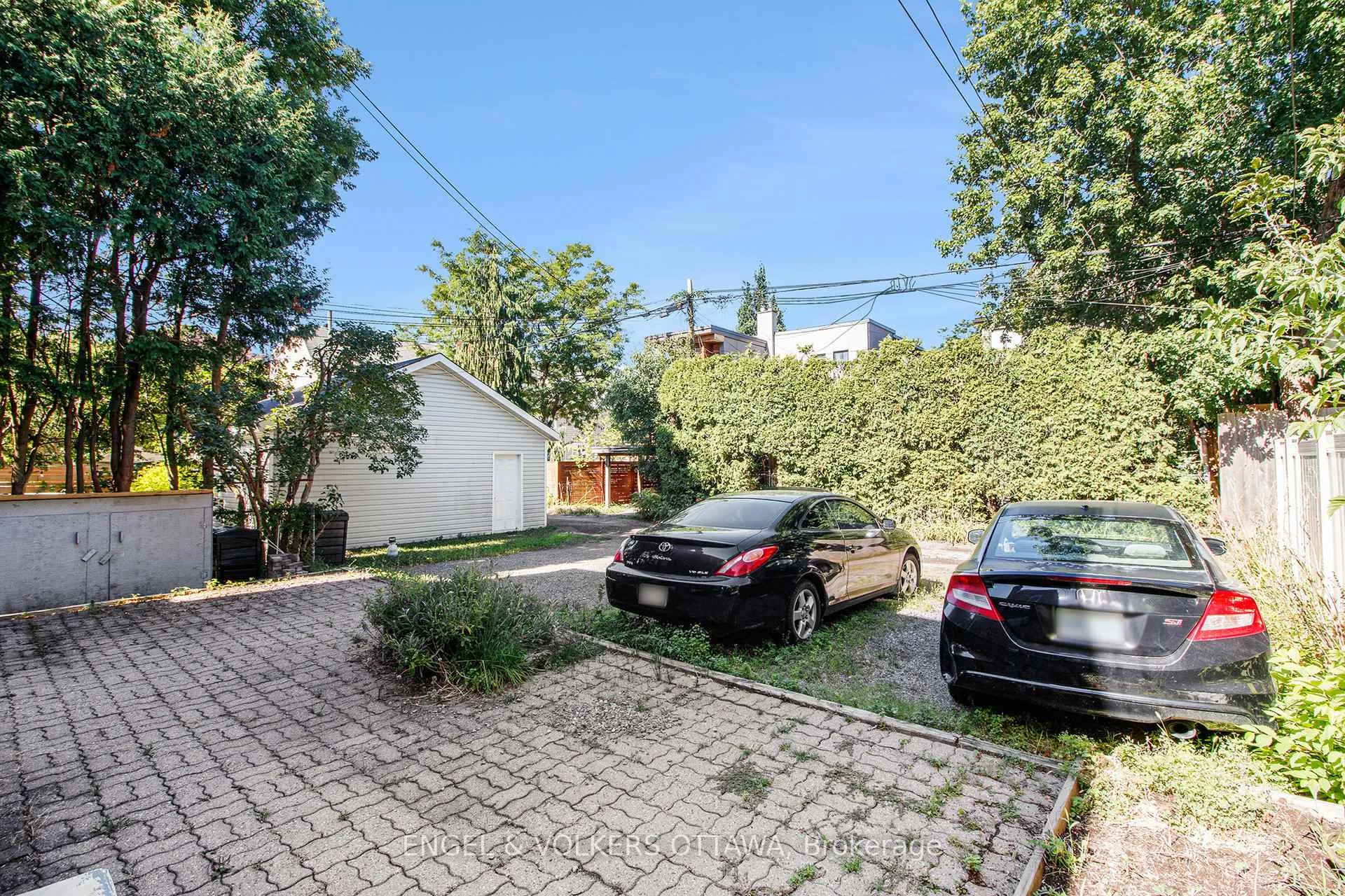 Photo 11 of Unit 1, 170 Ivy Crescent, Ottawa, Lindenlea — HOMEH
