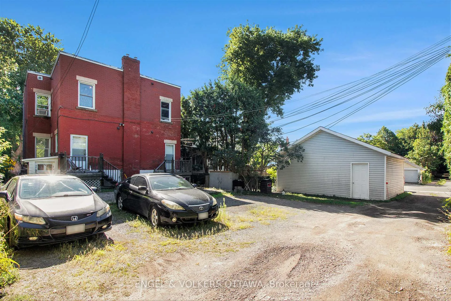Photo 12 of Unit 1, 170 Ivy Crescent, Ottawa, Lindenlea — HOMEH