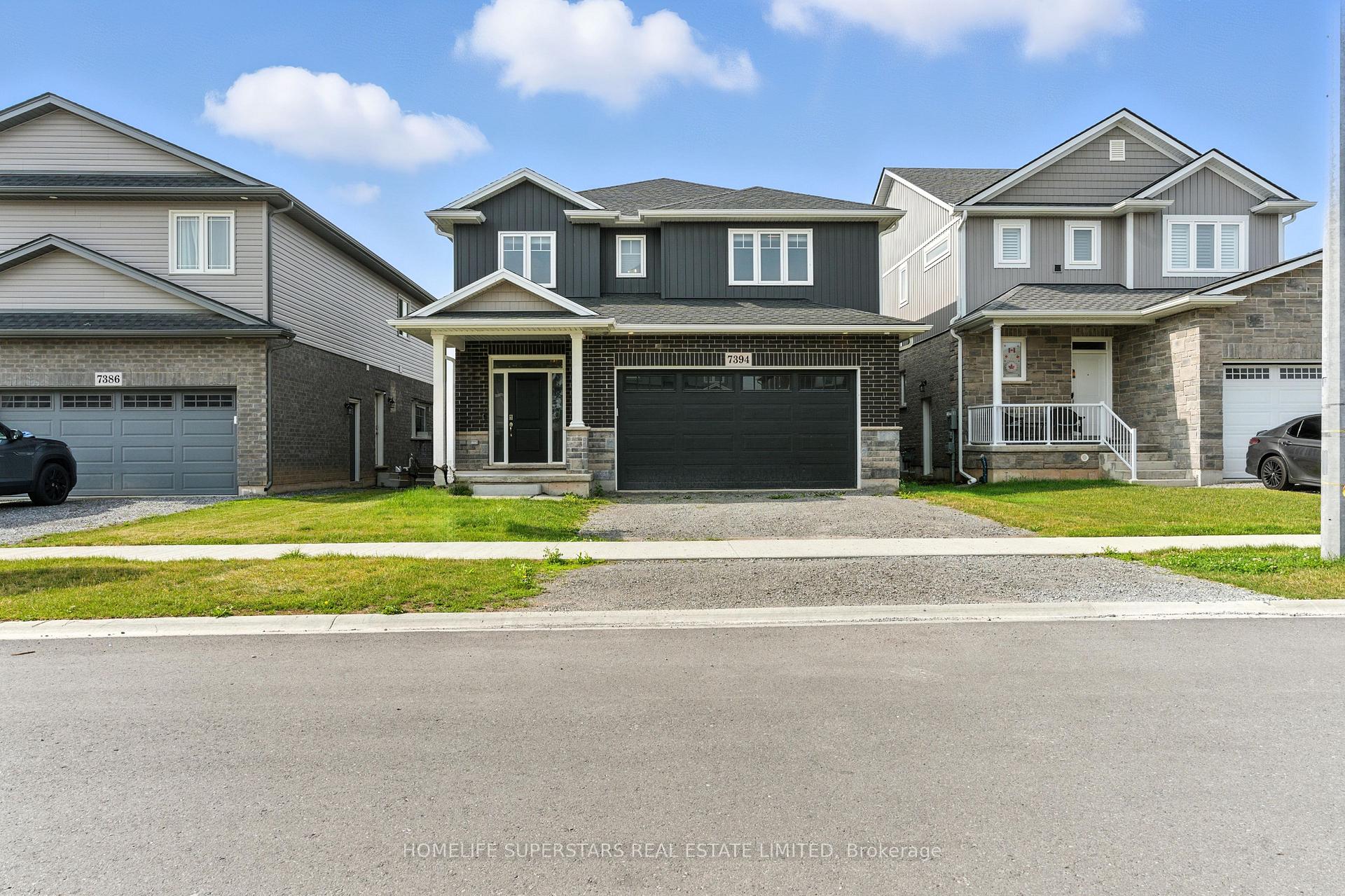 Photo 2 of 7394 Sherrilee Crescent, Niagara Falls, Brown — HOMEH