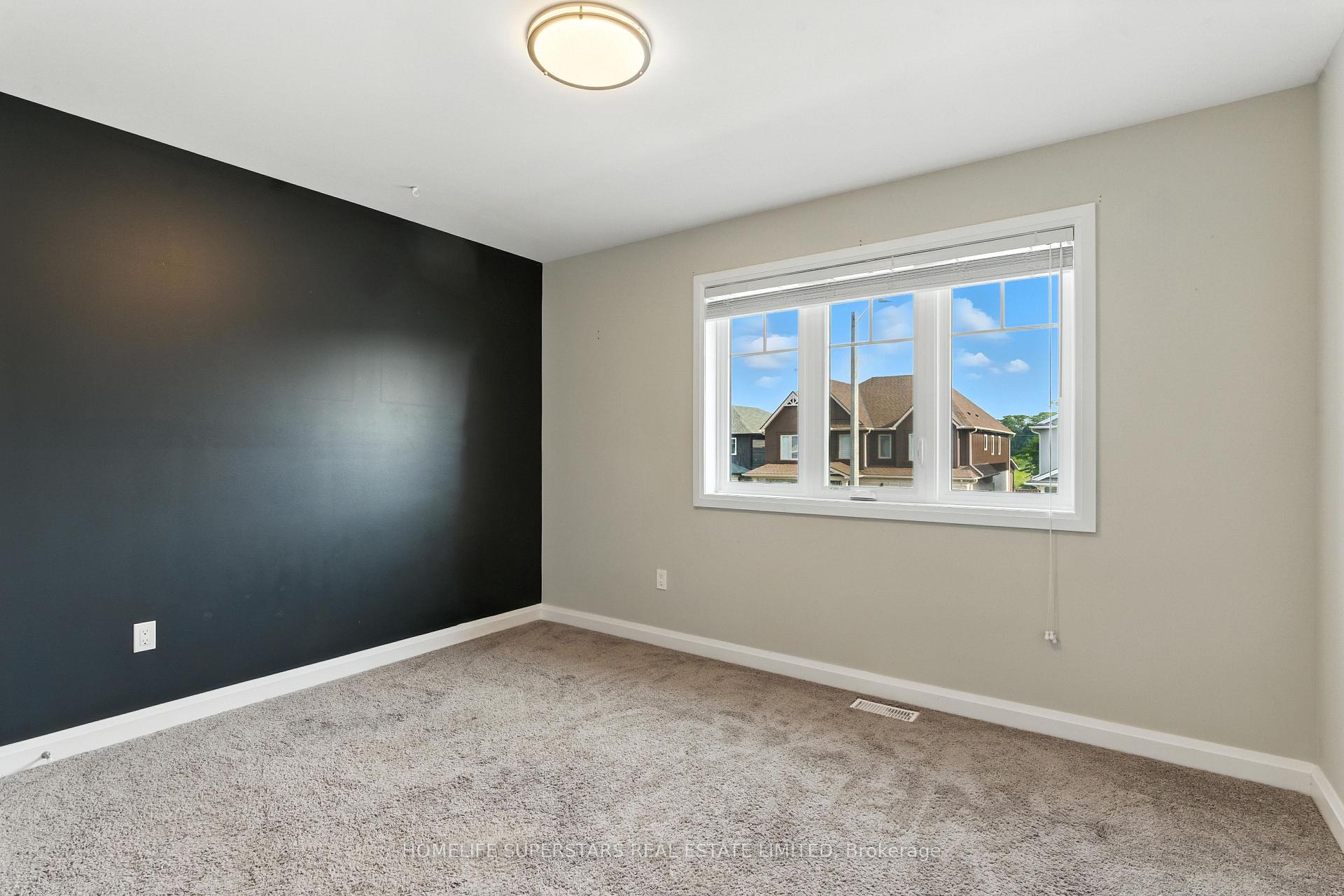 Photo 23 of 7394 Sherrilee Crescent, Niagara Falls, Brown — HOMEH