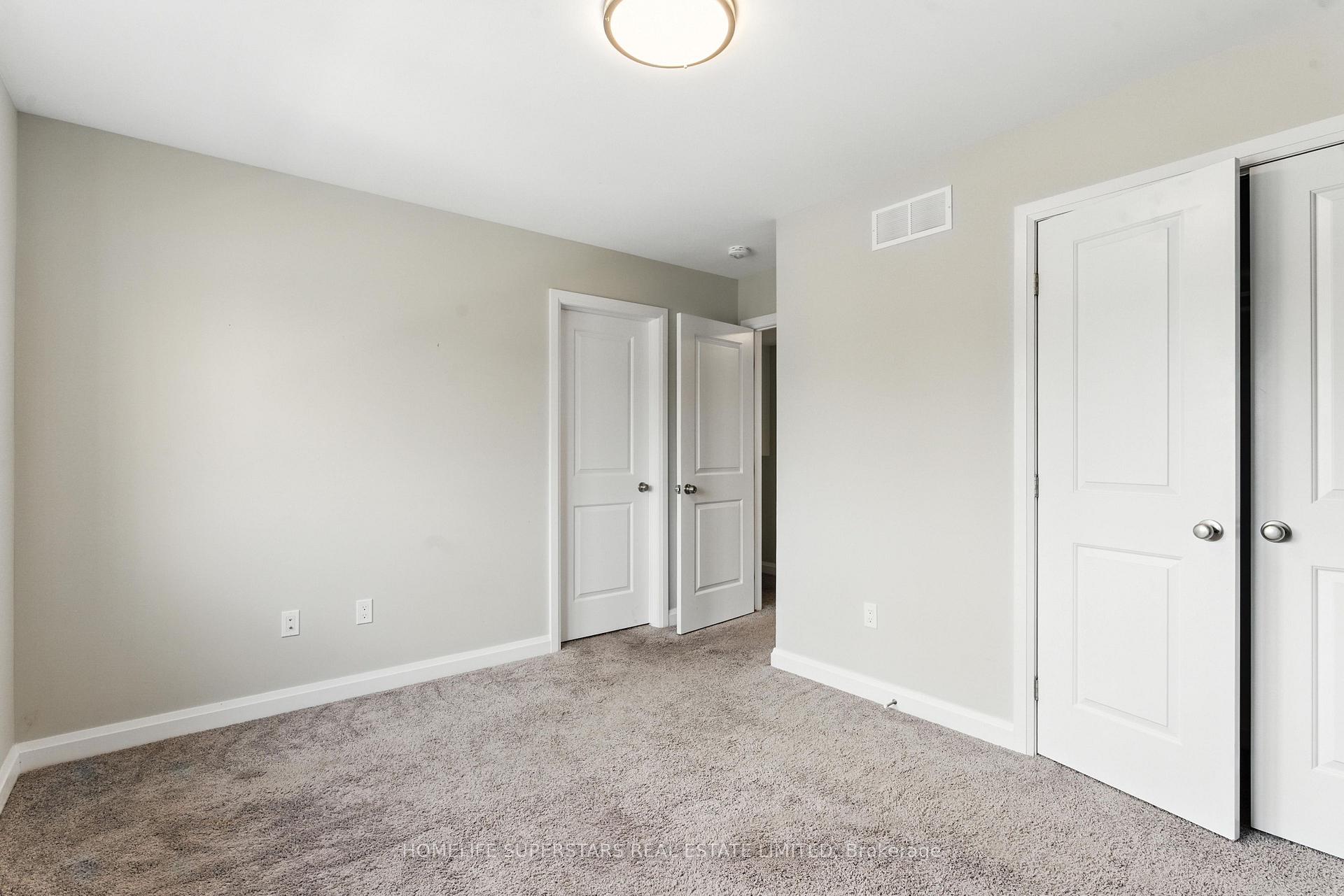 Photo 24 of 7394 Sherrilee Crescent, Niagara Falls, Brown — HOMEH