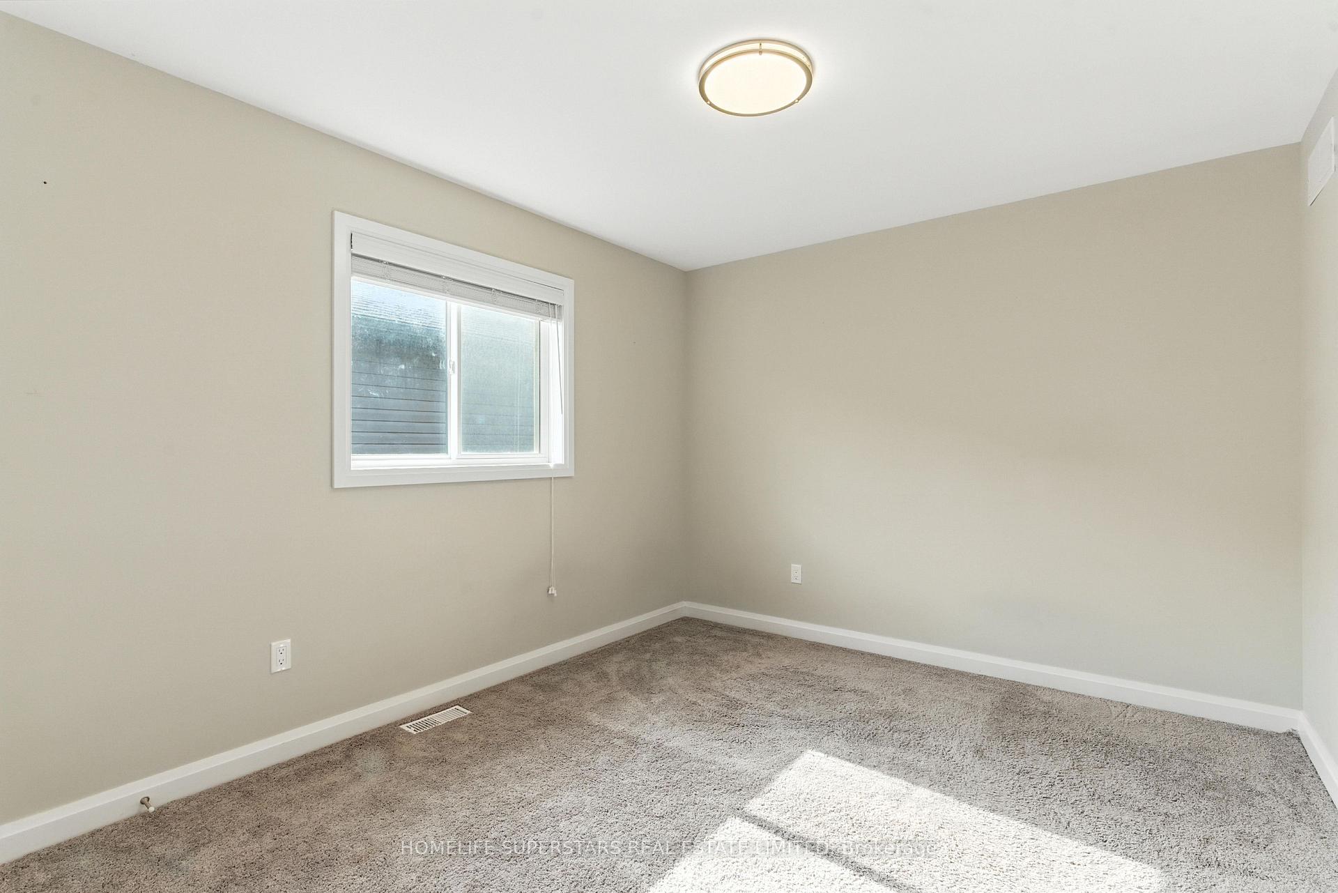 Photo 30 of 7394 Sherrilee Crescent, Niagara Falls, Brown — HOMEH