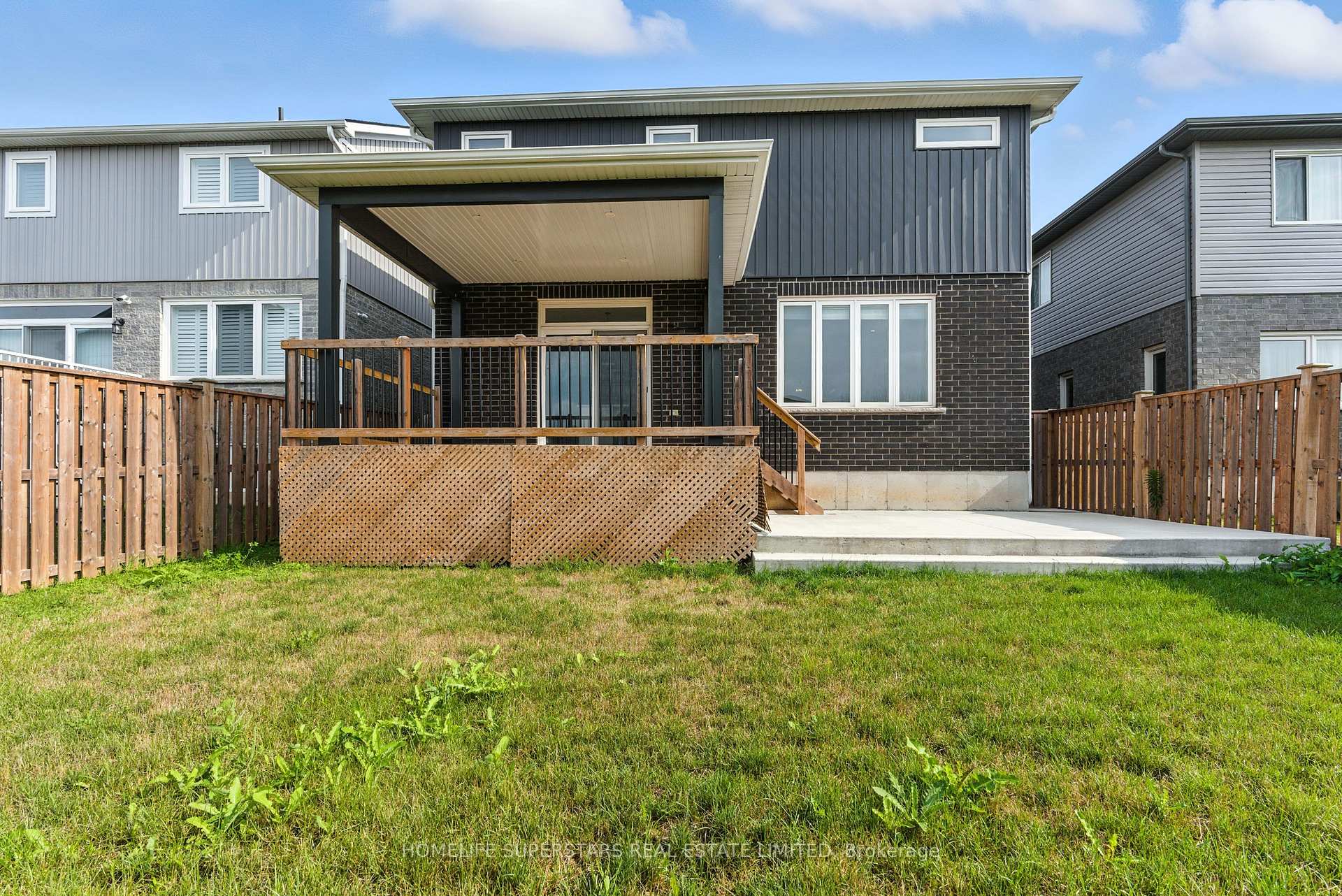 Photo 40 of 7394 Sherrilee Crescent, Niagara Falls, Brown — HOMEH