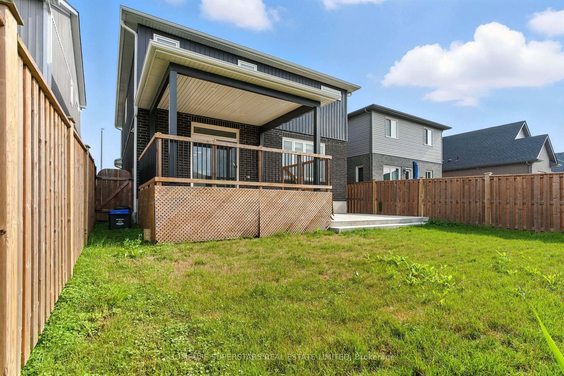 Photo 41 of 7394 Sherrilee Crescent, Niagara Falls, Brown — HOMEH