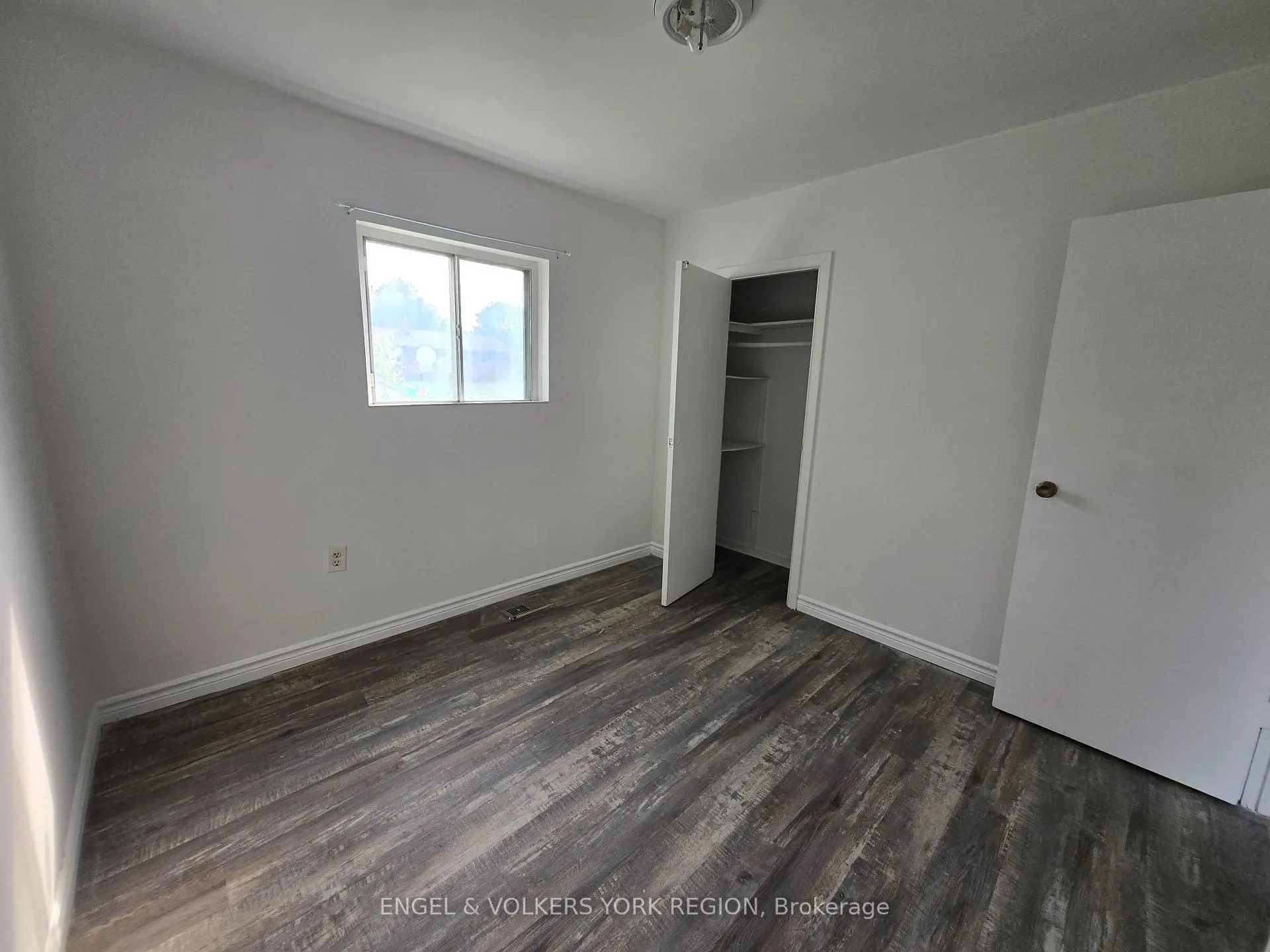 Photo 7 of Unit 1, 41 Essa Road S, New Tecumseth, Alliston — HOMEH
