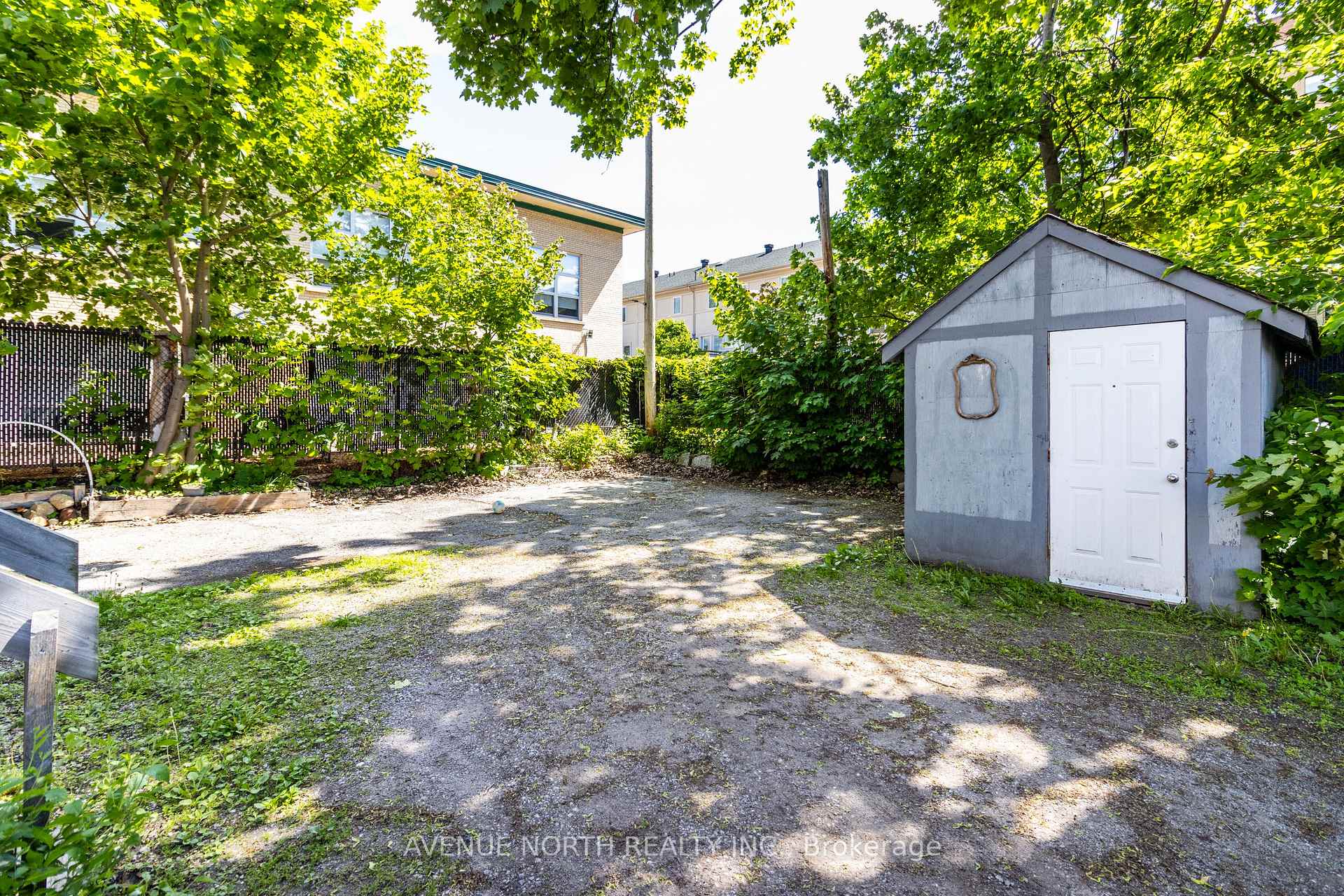 Photo 6 of 40 Vaughan Street, Ottawa, Lindenlea — HOMEH