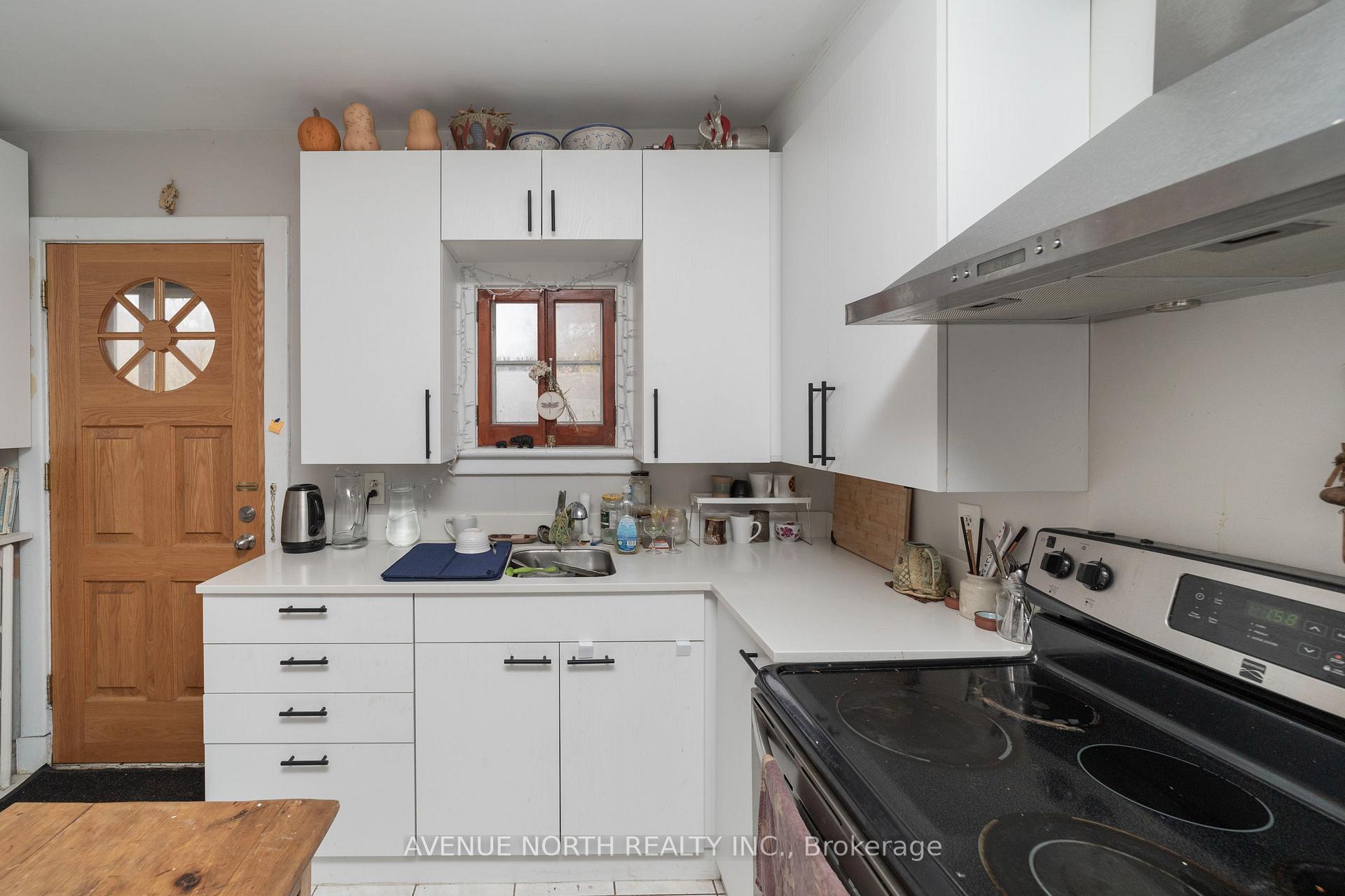 Photo 9 of 40 Vaughan Street, Ottawa, Lindenlea — HOMEH
