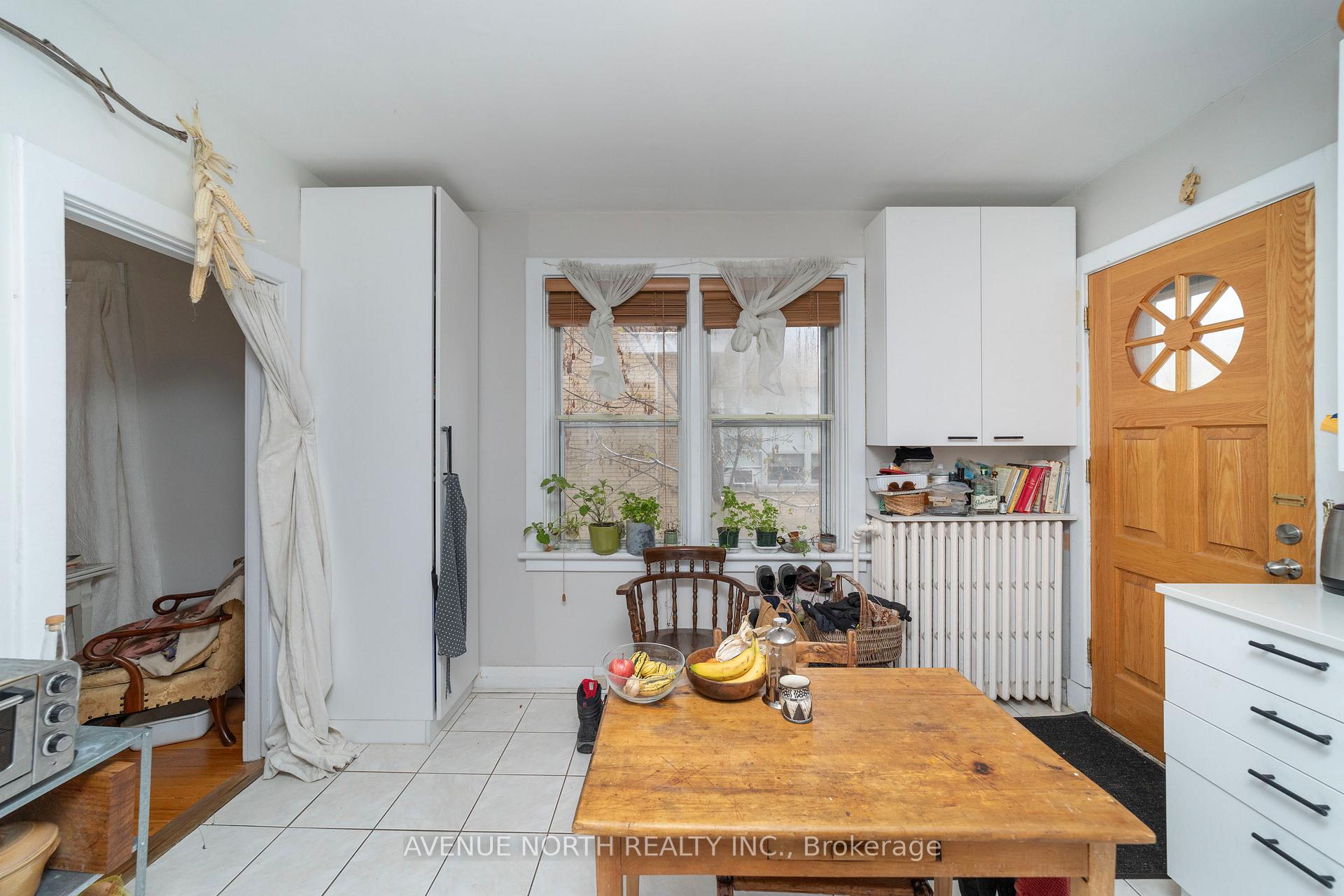 Photo 11 of 40 Vaughan Street, Ottawa, Lindenlea — HOMEH