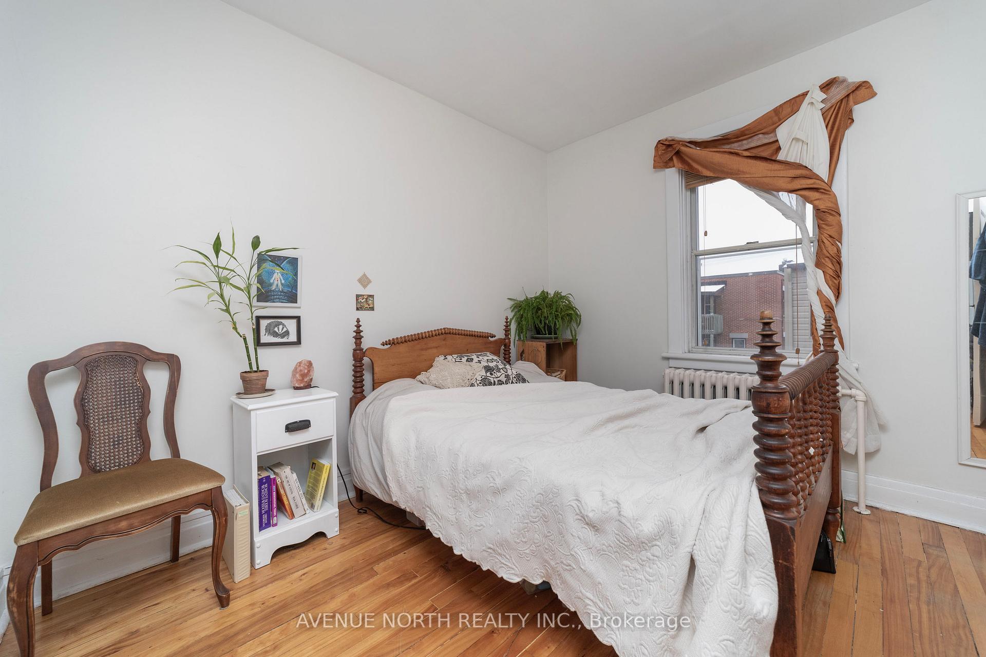 Photo 12 of 40 Vaughan Street, Ottawa, Lindenlea — HOMEH