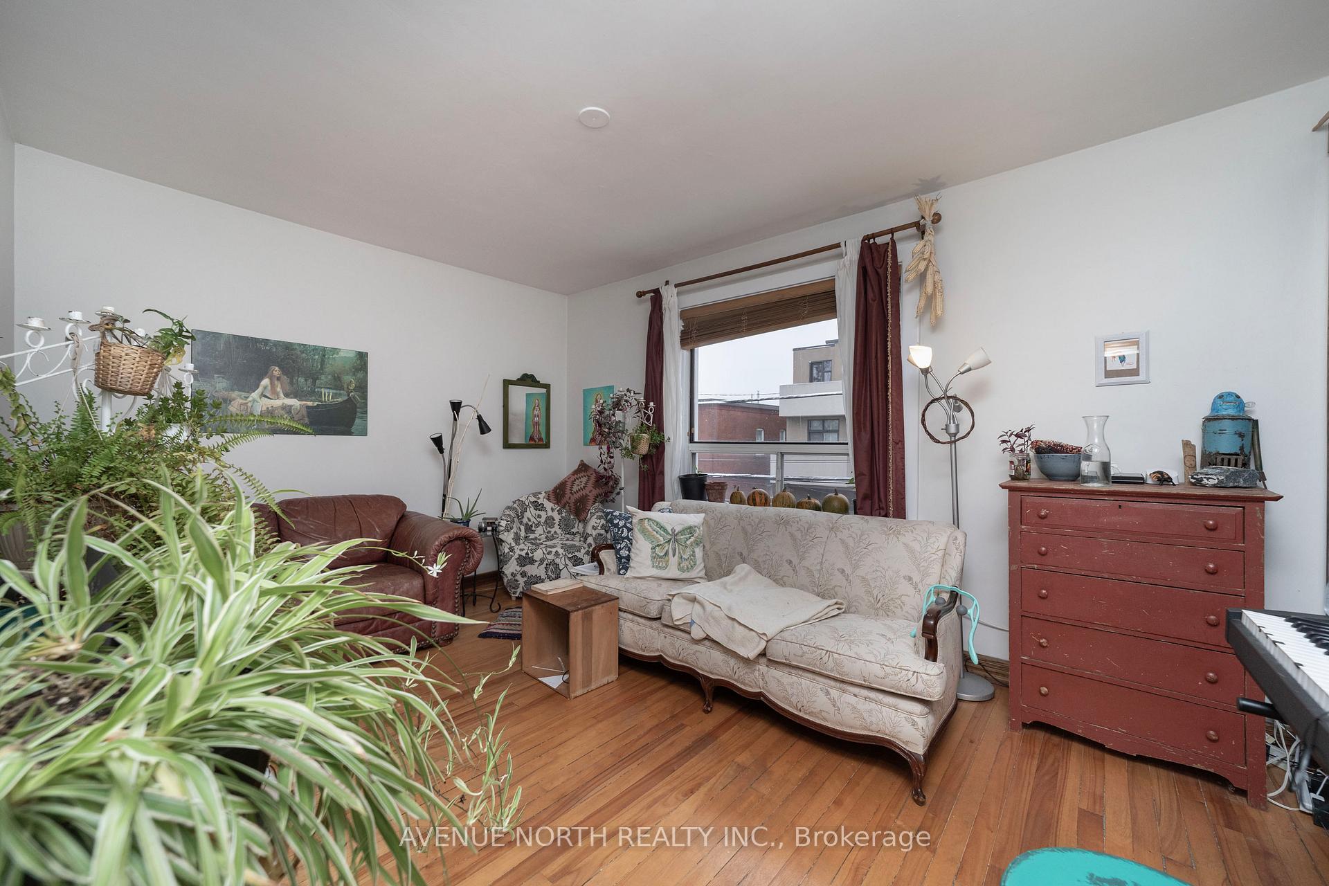 Photo 19 of 40 Vaughan Street, Ottawa, Lindenlea — HOMEH