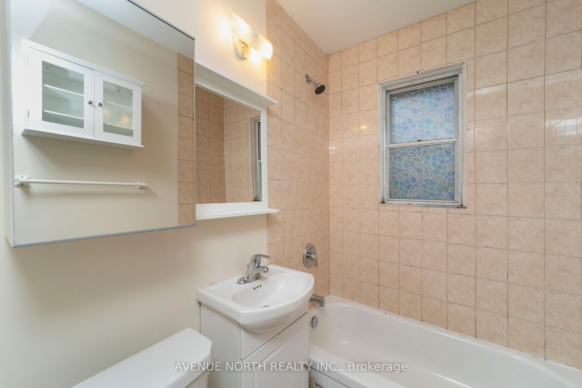Photo 41 of 40 Vaughan Street, Ottawa, Lindenlea — HOMEH