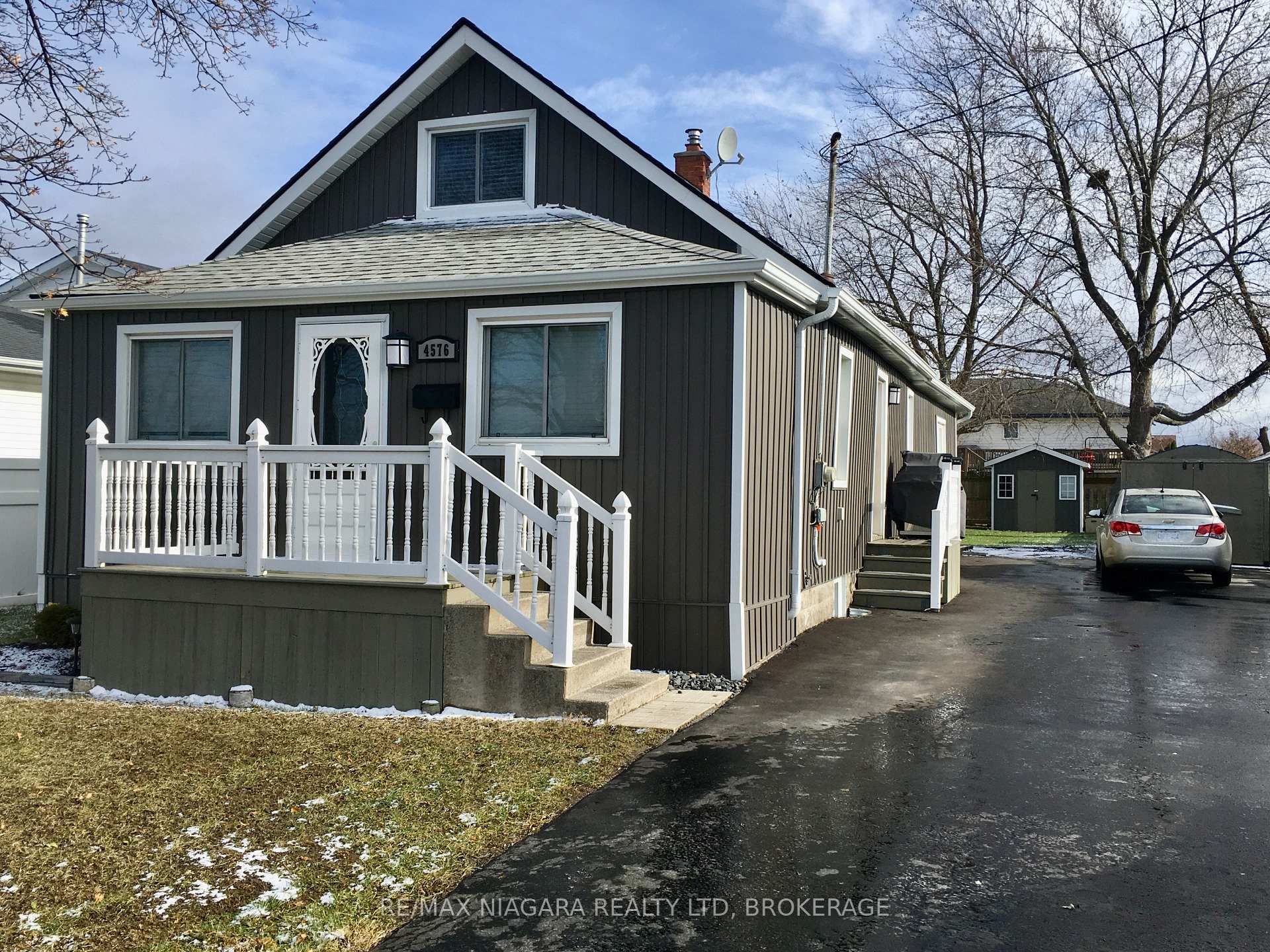 Photo 1 of 4576 Kalar Road, Niagara Falls, Ascot — HOMEH