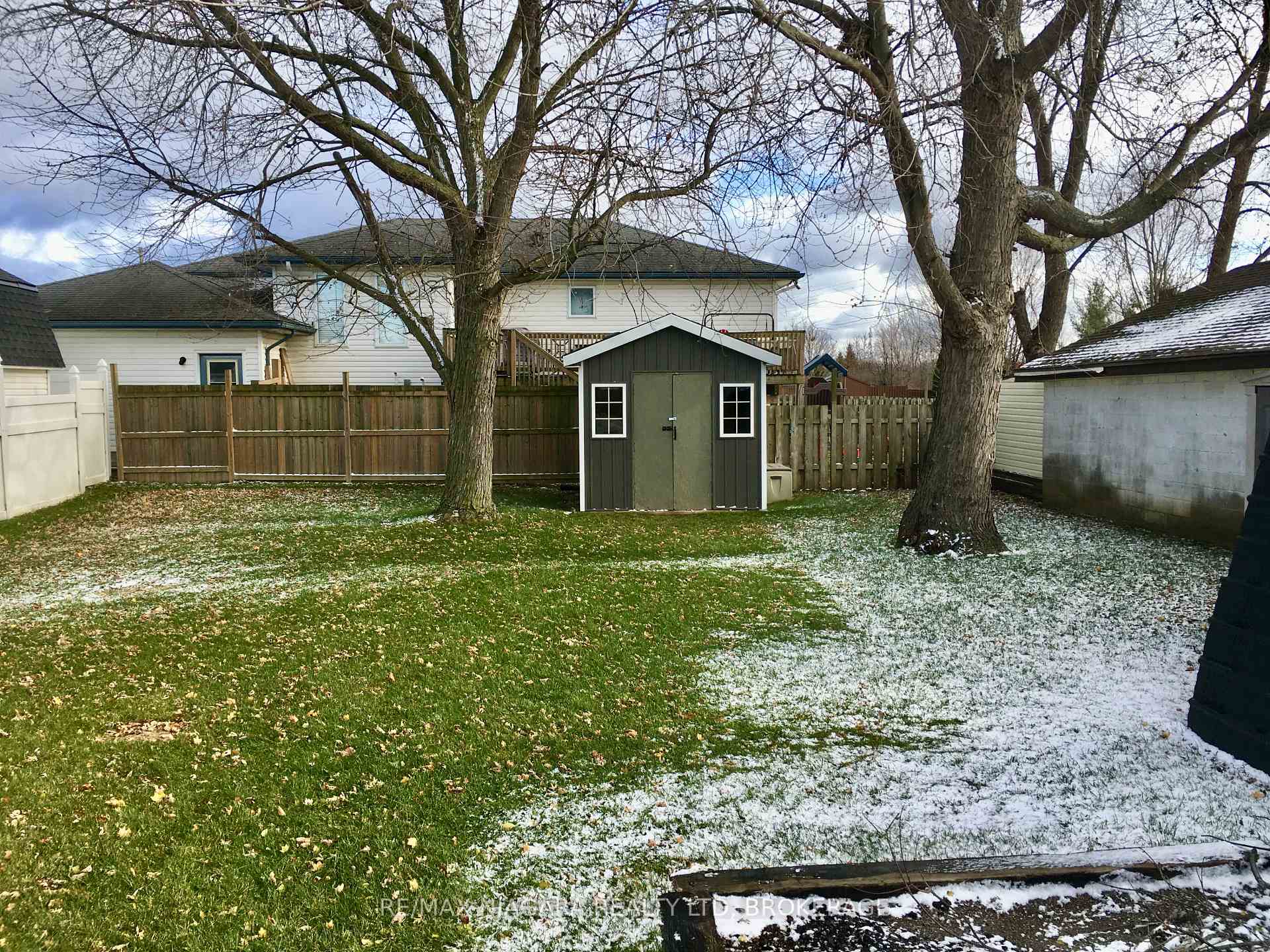 Photo 2 of 4576 Kalar Road, Niagara Falls, Ascot — HOMEH