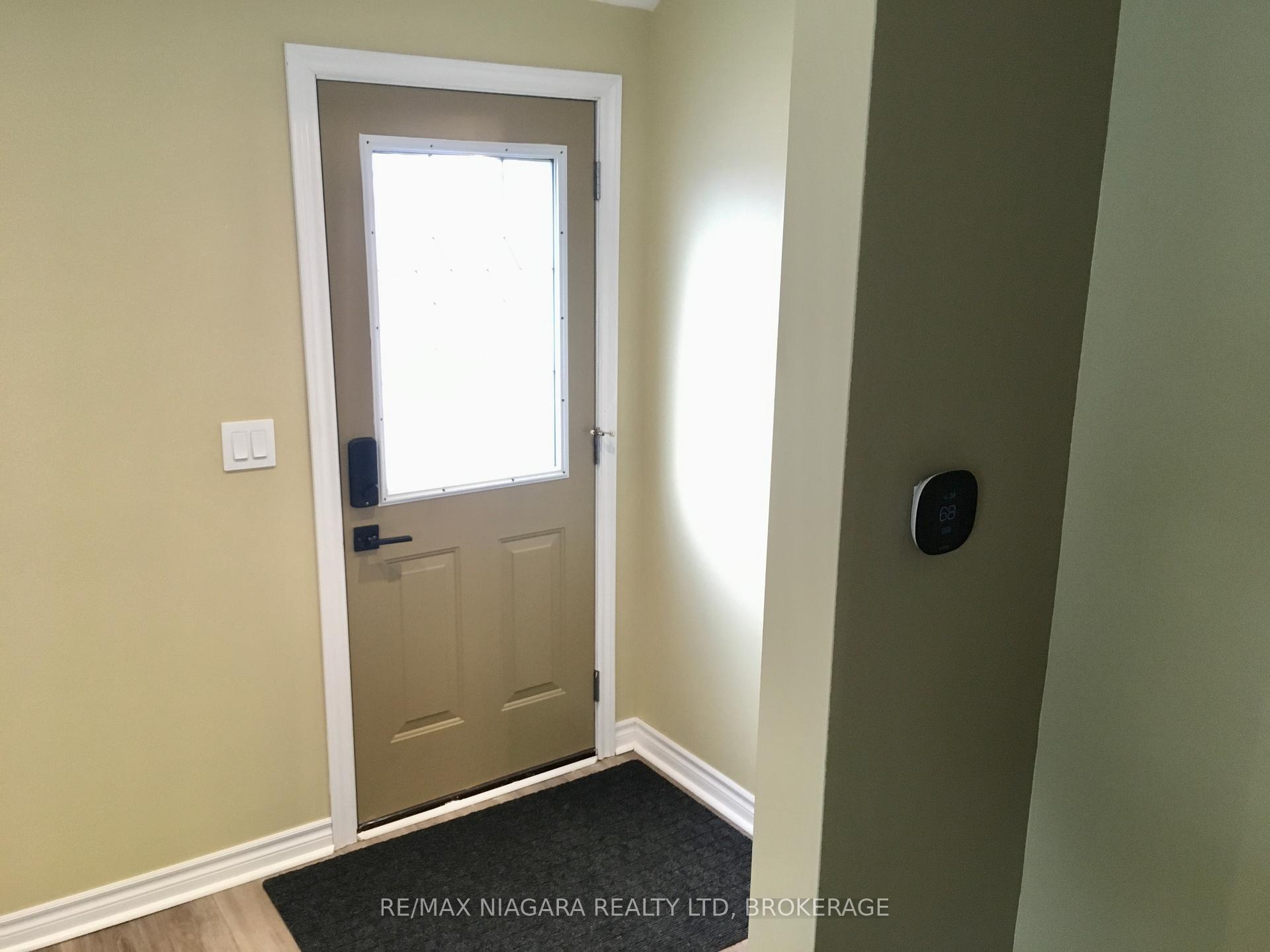 Photo 3 of 4576 Kalar Road, Niagara Falls, Ascot — HOMEH