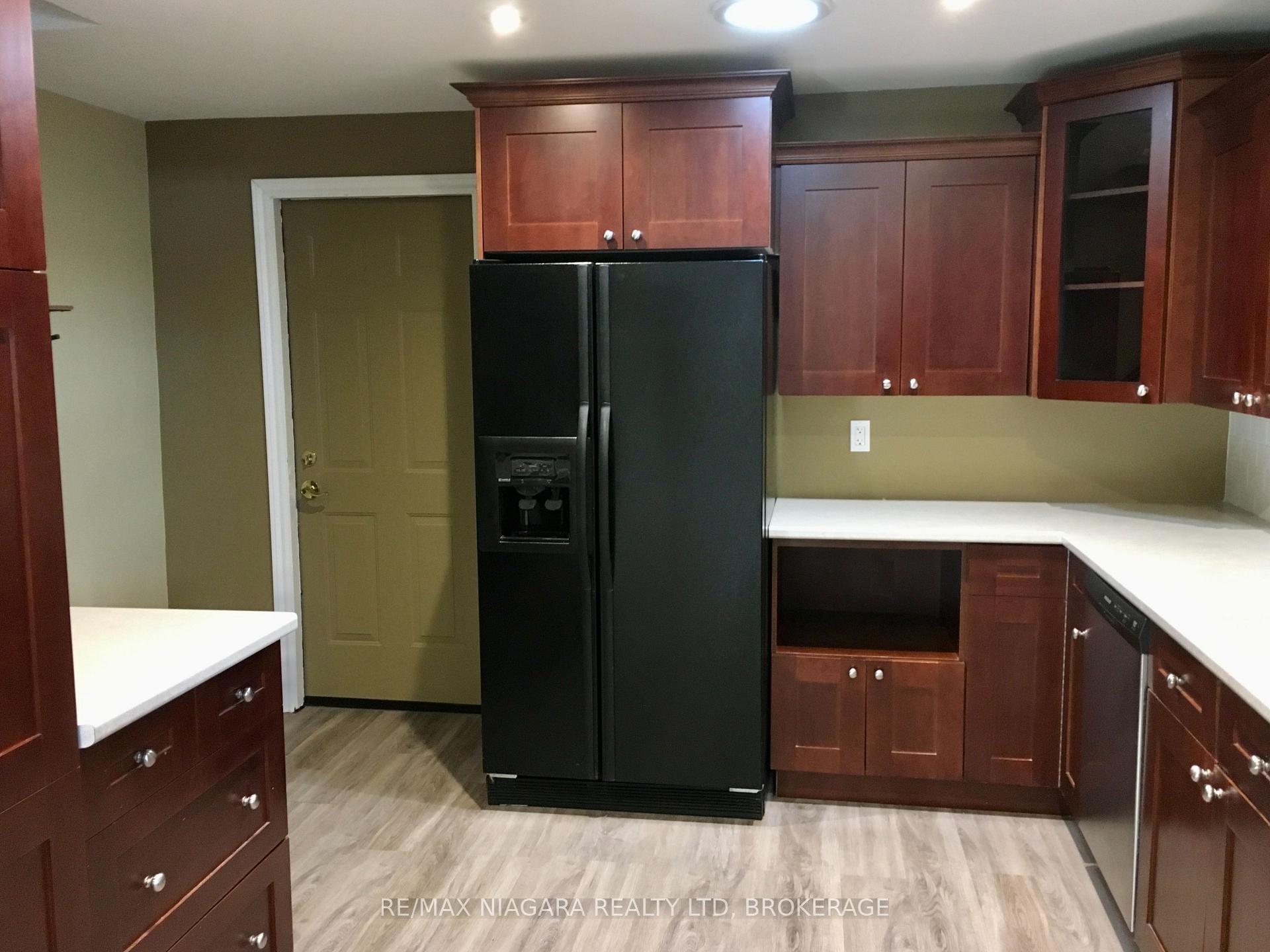 Photo 10 of 4576 Kalar Road, Niagara Falls, Ascot — HOMEH