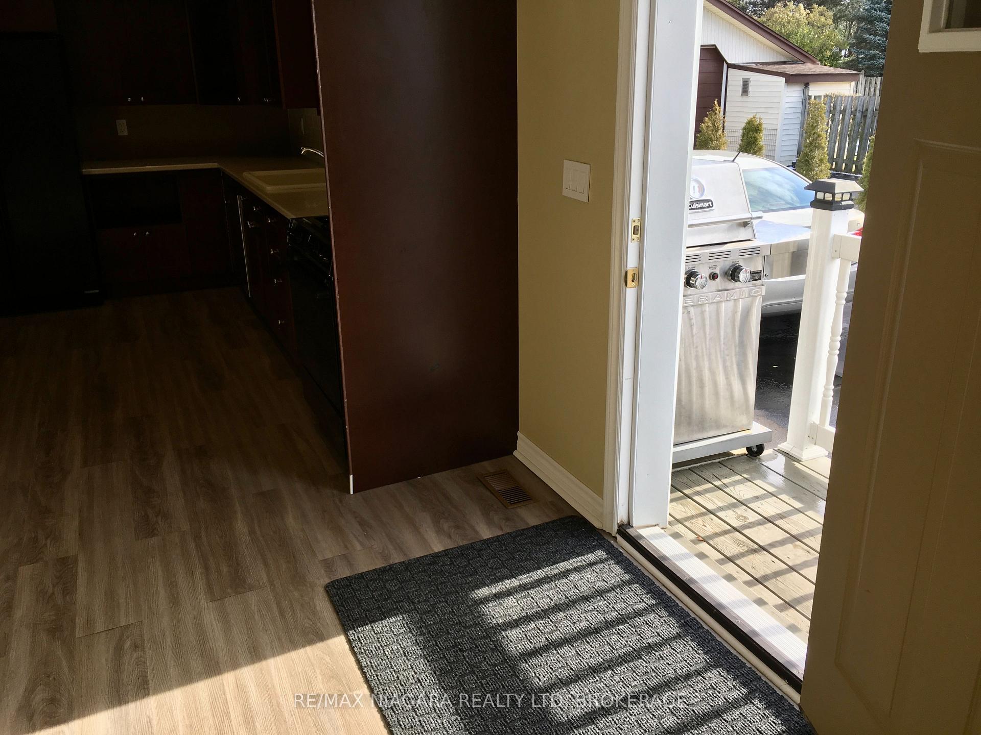 Photo 13 of 4576 Kalar Road, Niagara Falls, Ascot — HOMEH