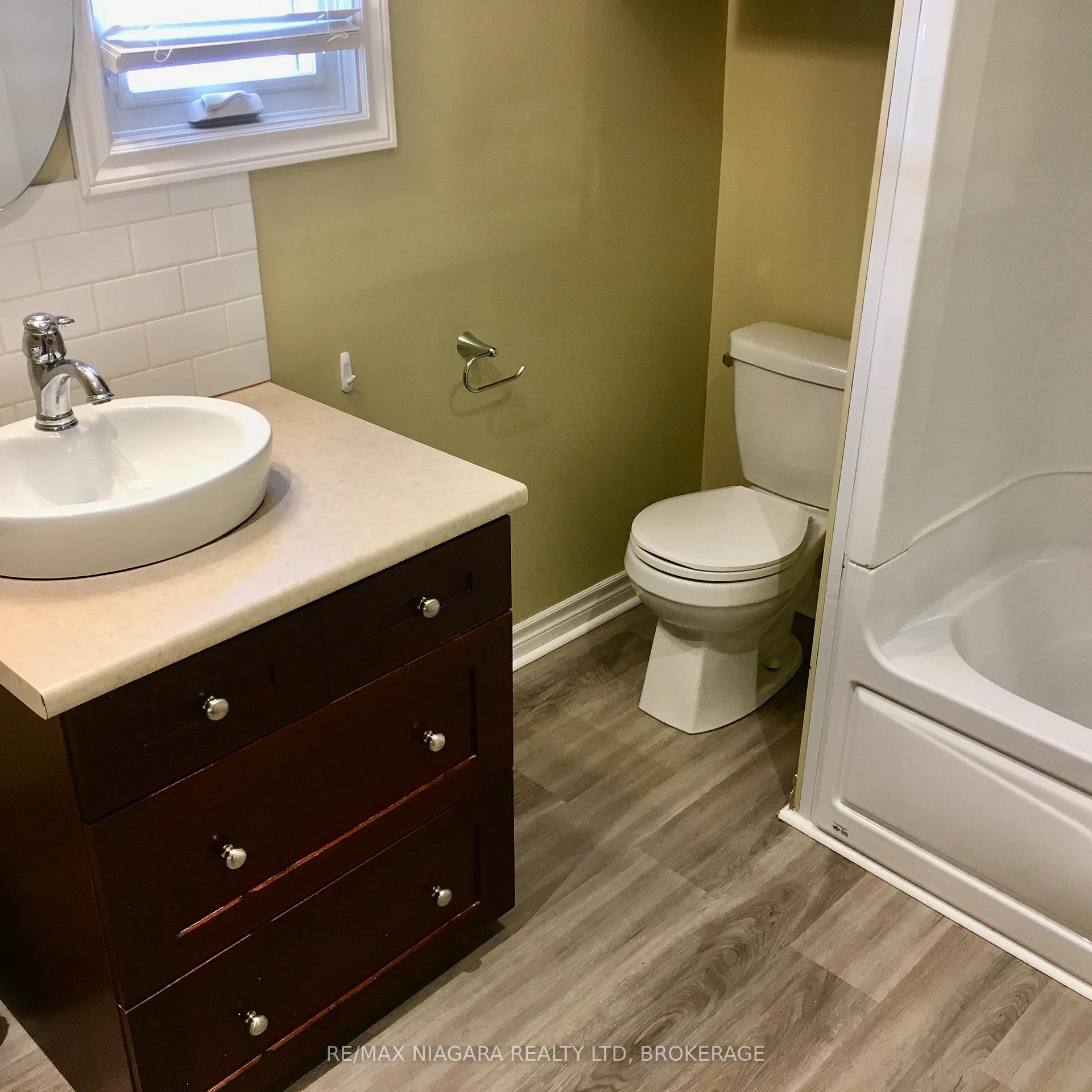 Photo 20 of 4576 Kalar Road, Niagara Falls, Ascot — HOMEH