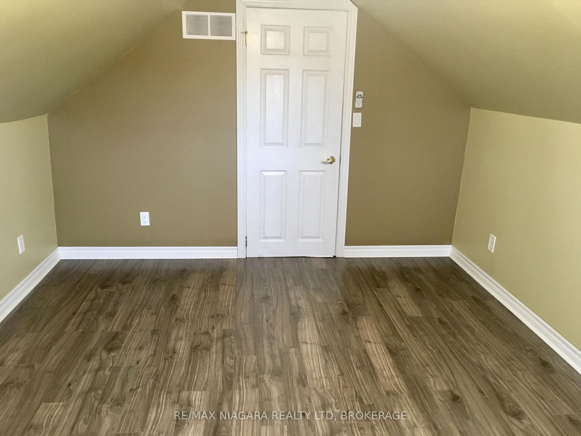 Photo 30 of 4576 Kalar Road, Niagara Falls, Ascot — HOMEH