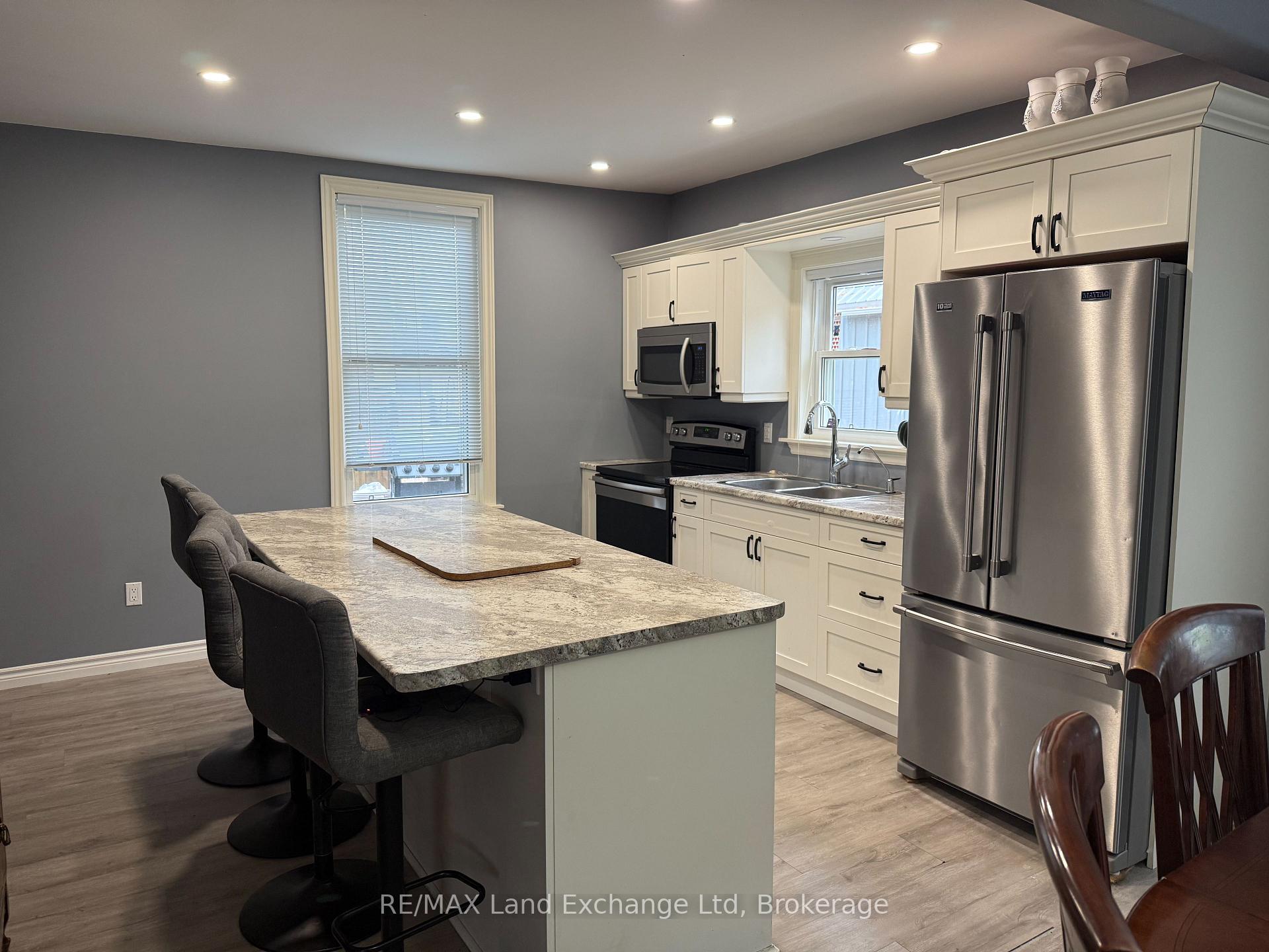 Photo 2 of 211 Edward Street, North Huron, Wingham — HOMEH
