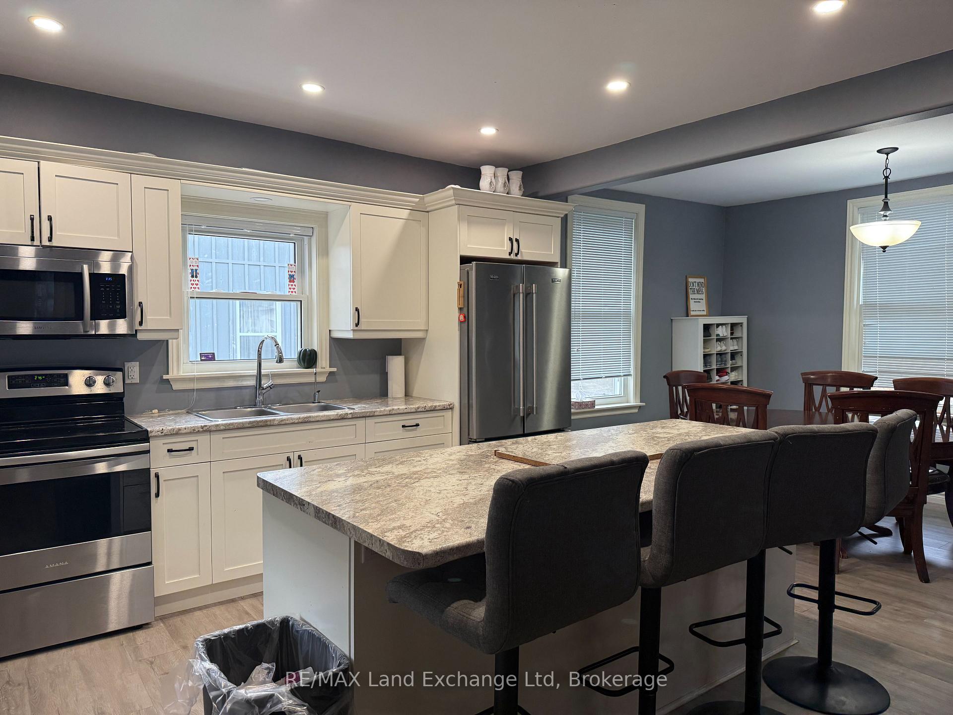 Photo 3 of 211 Edward Street, North Huron, Wingham — HOMEH