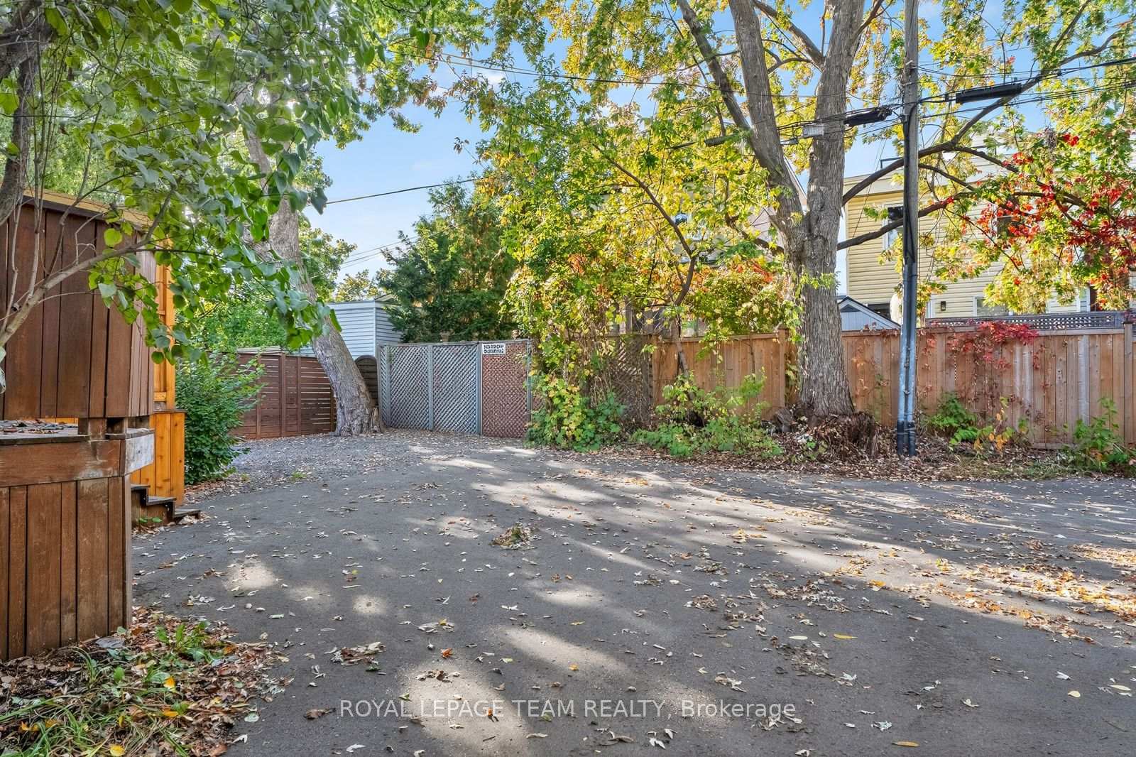 Photo 29 of 27 Ivy Crescent, Ottawa, Lindenlea — HOMEH