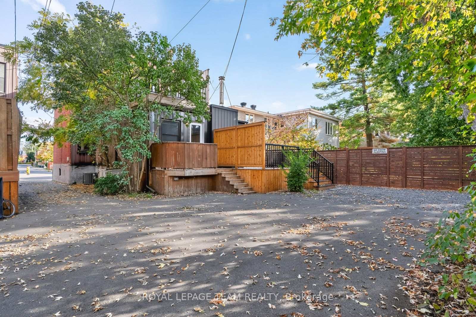 Photo 30 of 27 Ivy Crescent, Ottawa, Lindenlea — HOMEH