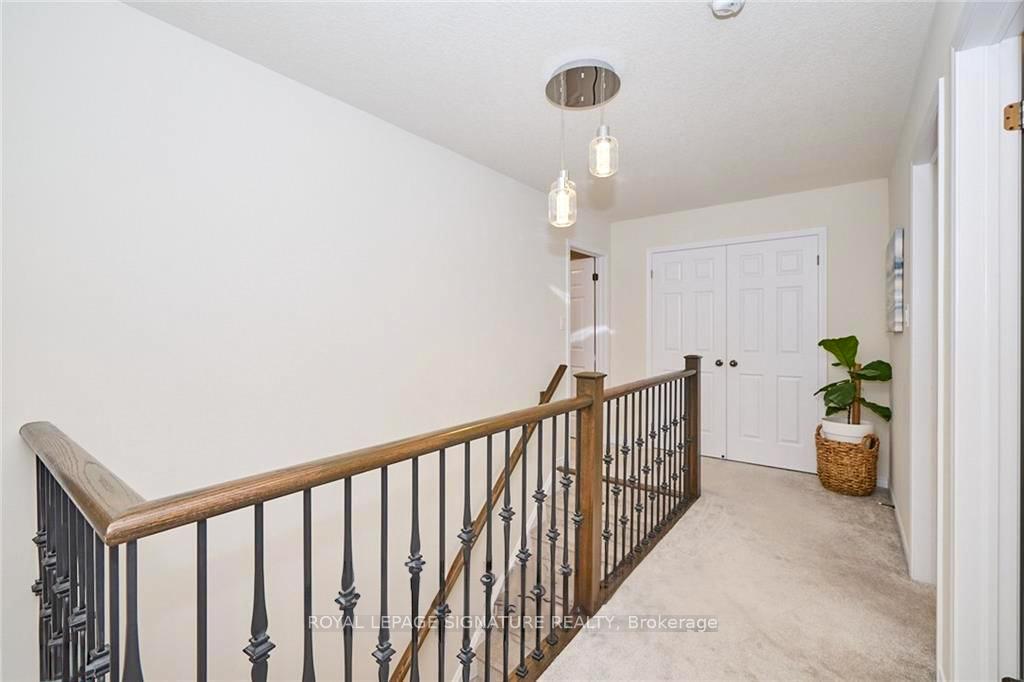 Photo 12 of 7830 Buckeye Crescent, Niagara Falls, Brown — HOMEH