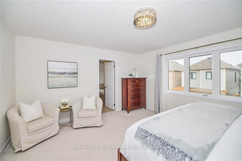Photo 15 of 7830 Buckeye Crescent, Niagara Falls, Brown — HOMEH