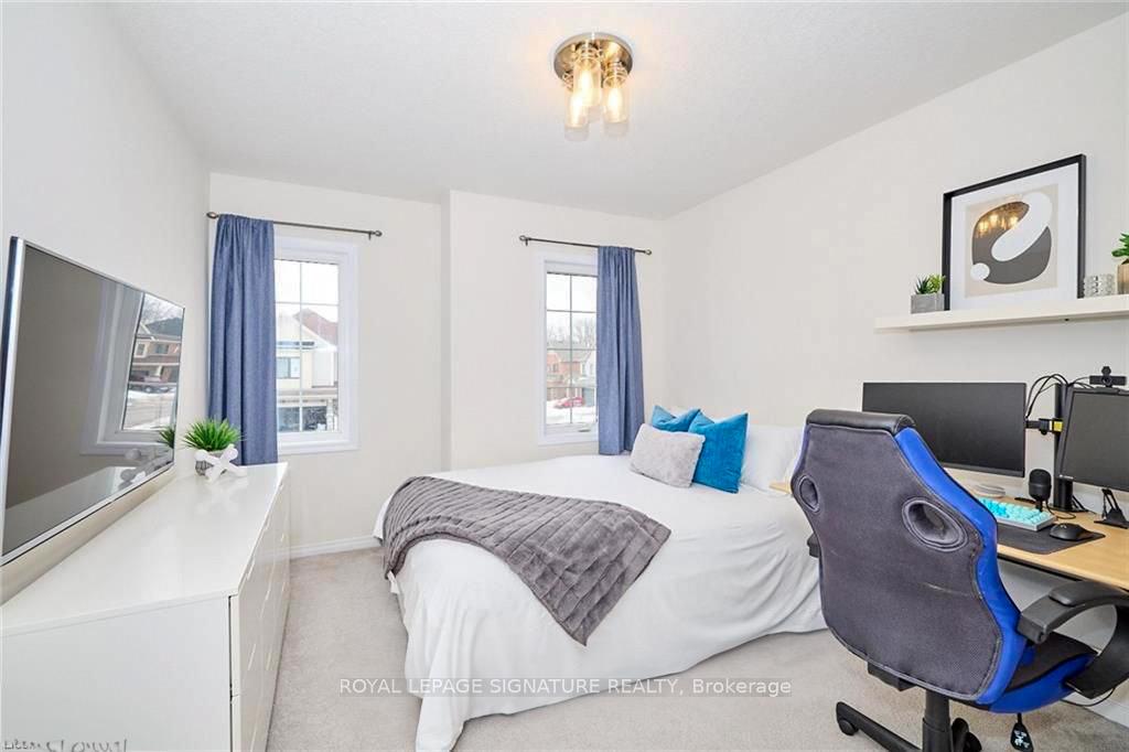 Photo 21 of 7830 Buckeye Crescent, Niagara Falls, Brown — HOMEH