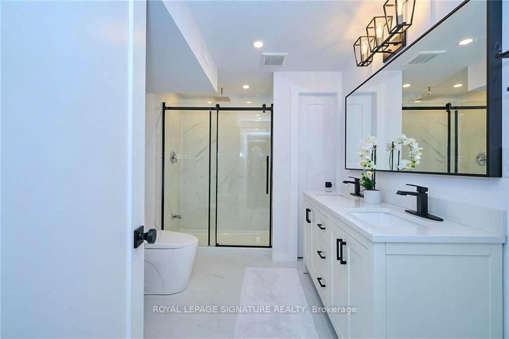 Photo 31 of 7830 Buckeye Crescent, Niagara Falls, Brown — HOMEH